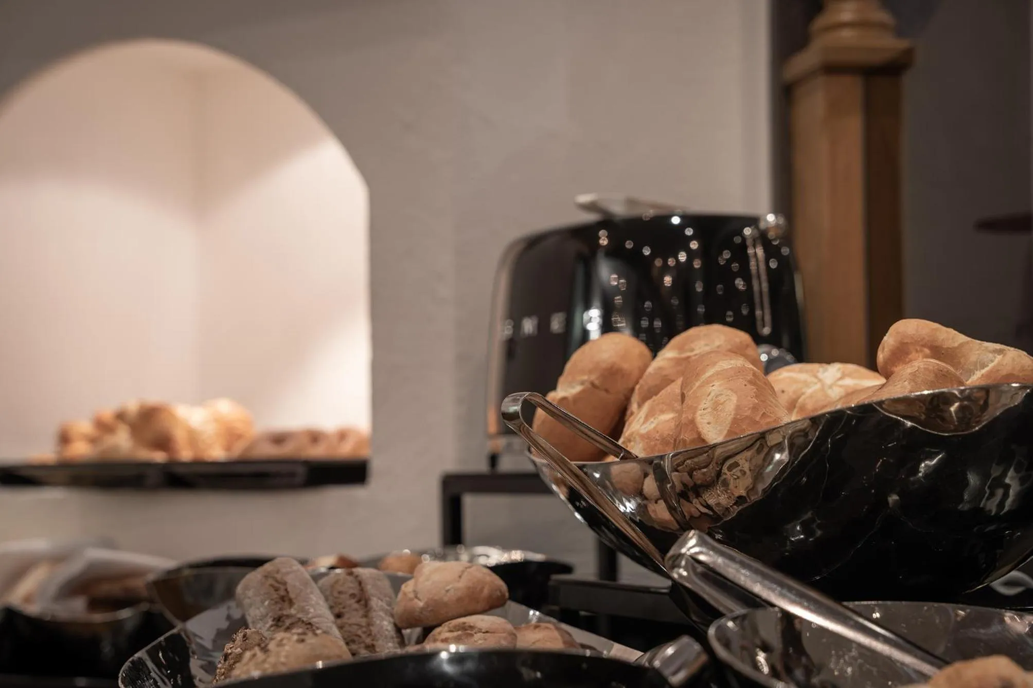 Breakfast in The Laurin Small & Charming