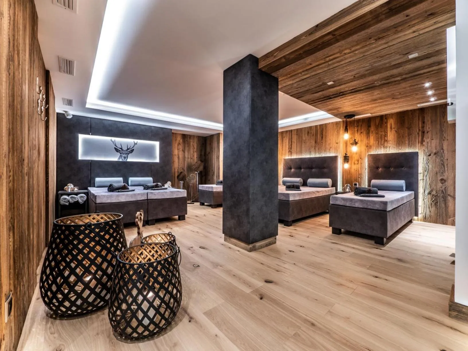 Spa and wellness centre/facilities, Bed in The Laurin Small & Charming