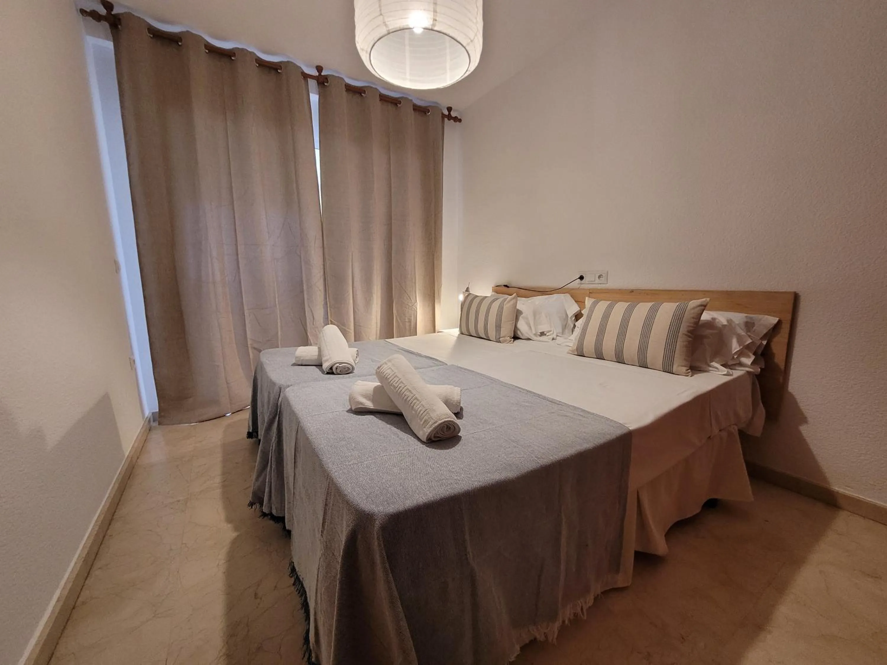 Bedroom, Bed in Torre Levante-Fincas Benidorm