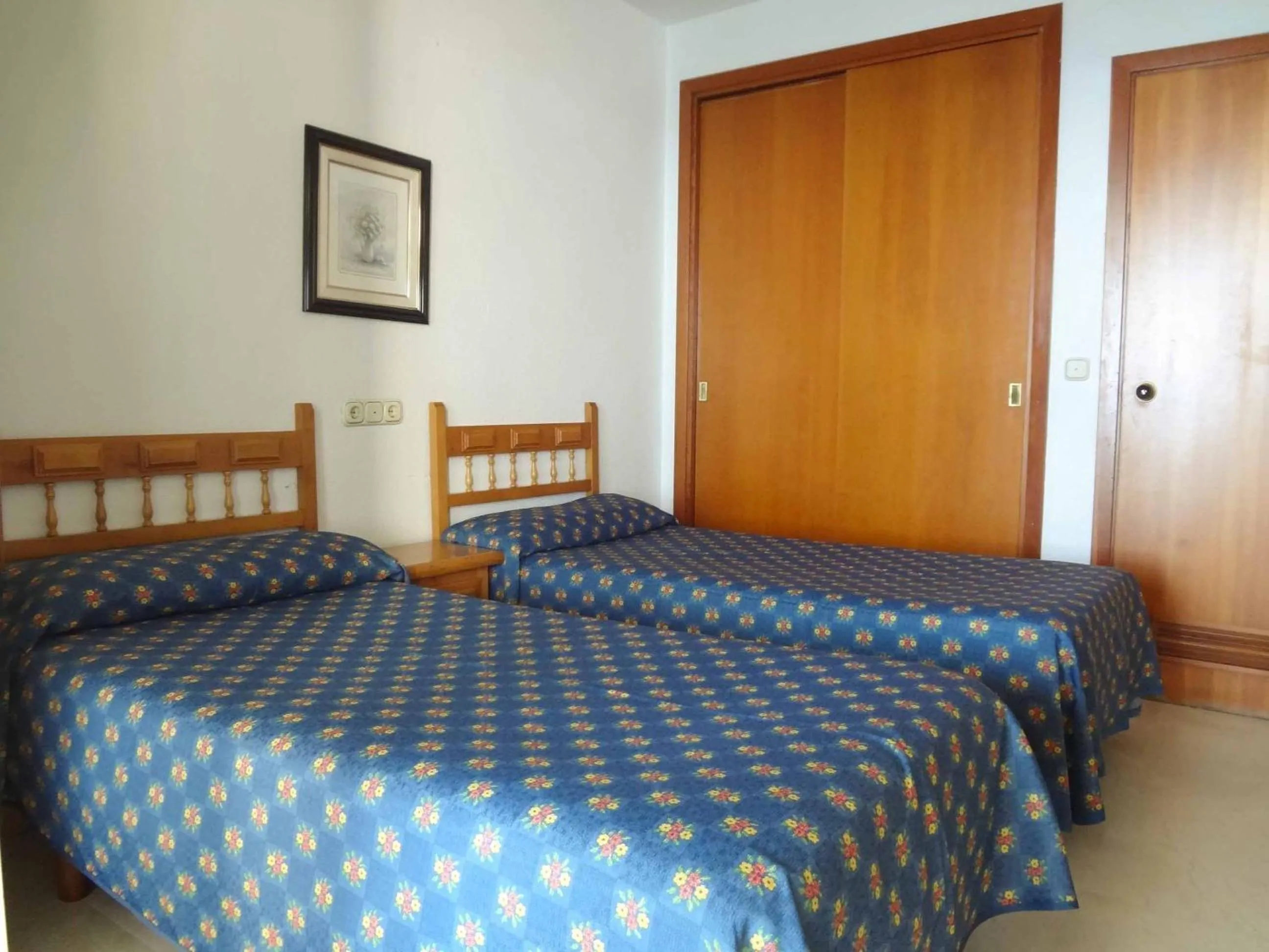 Photo of the whole room, Bed in Torre Levante-Fincas Benidorm