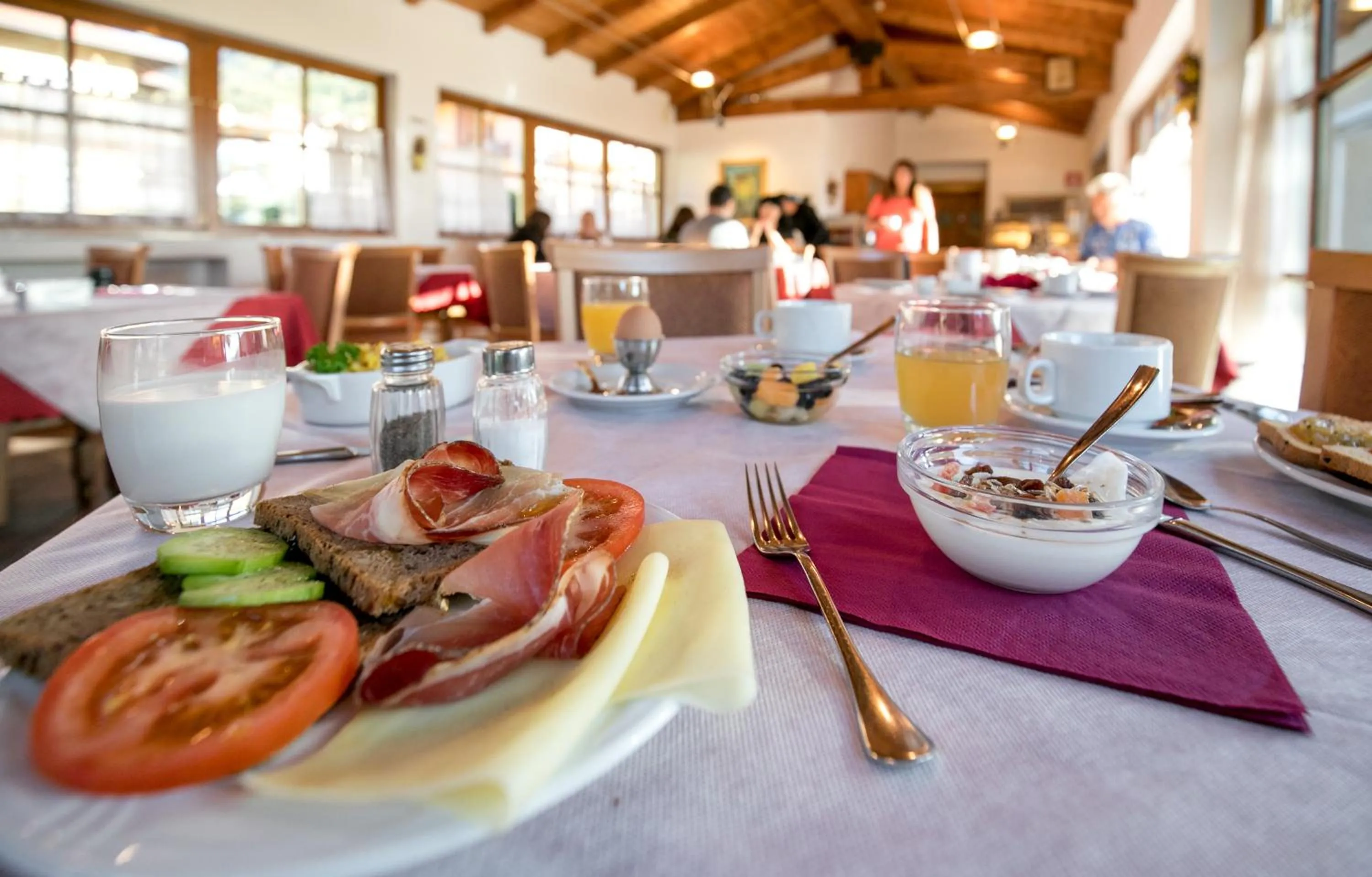 Buffet breakfast in Hotel Antica Croce - Gardaslowemotion