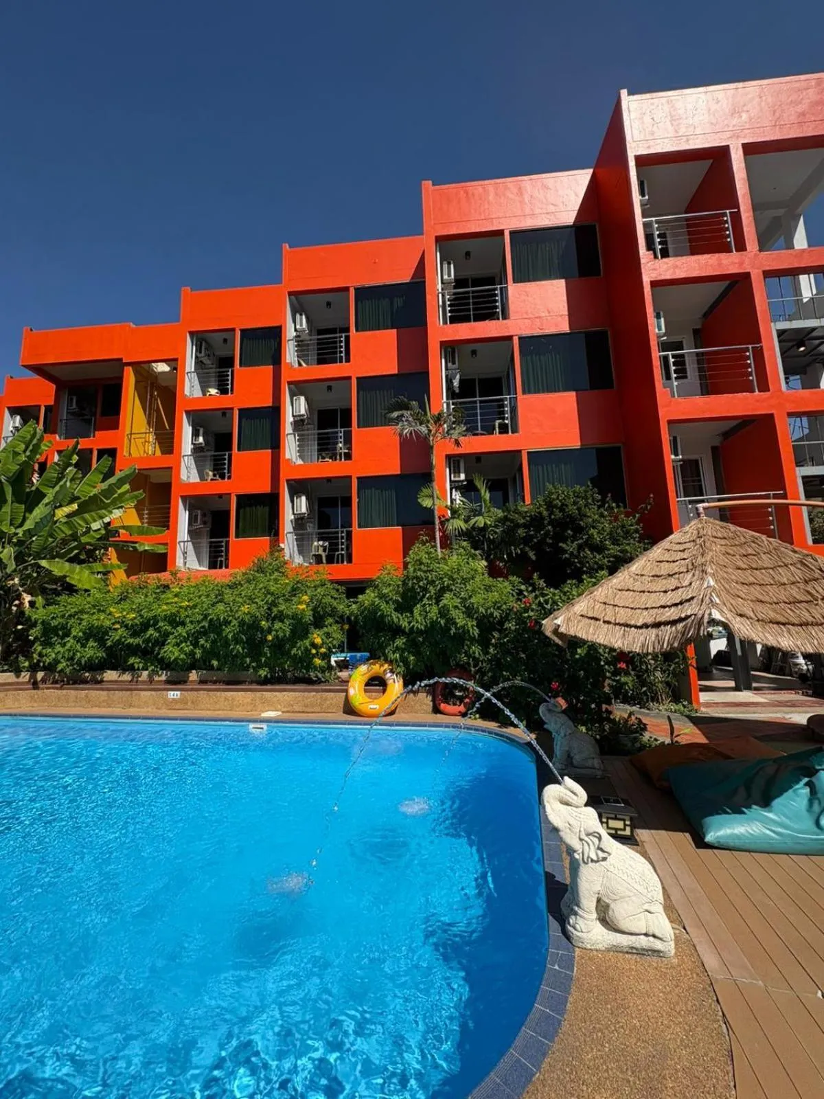 PorterHouse Beach Hotel