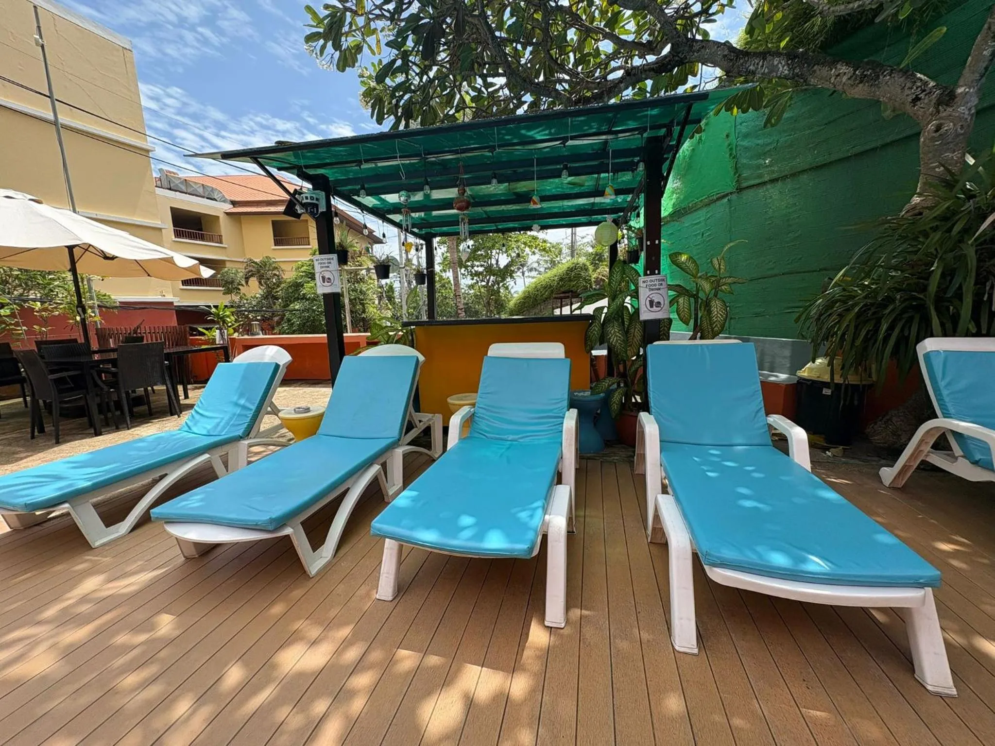 PorterHouse Beach Hotel