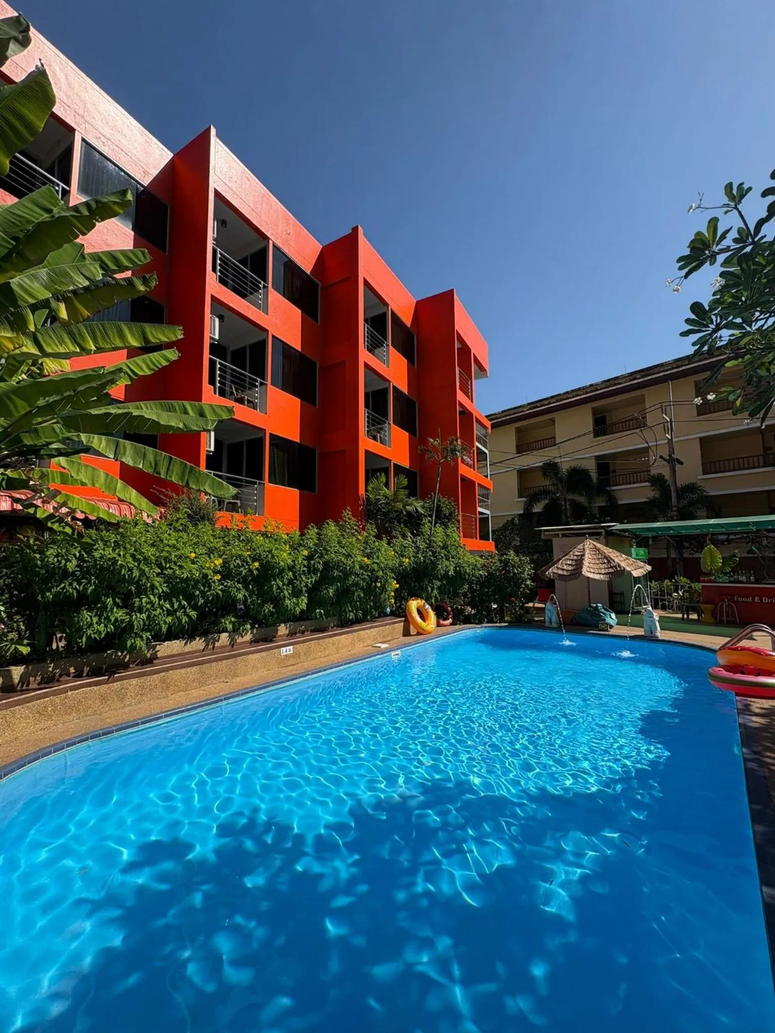 PorterHouse Beach Hotel