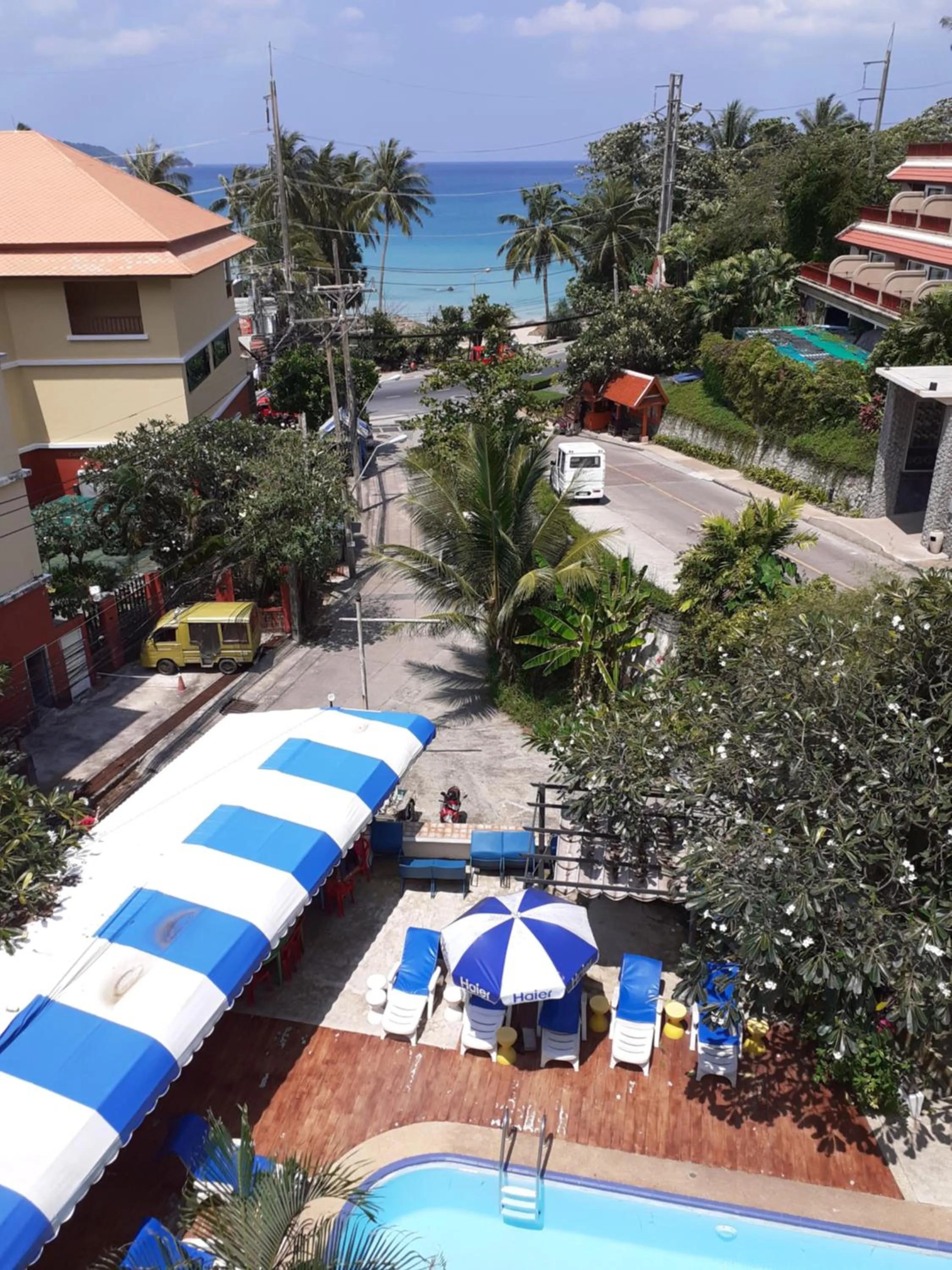 Pool view in PorterHouse Beach Hotel