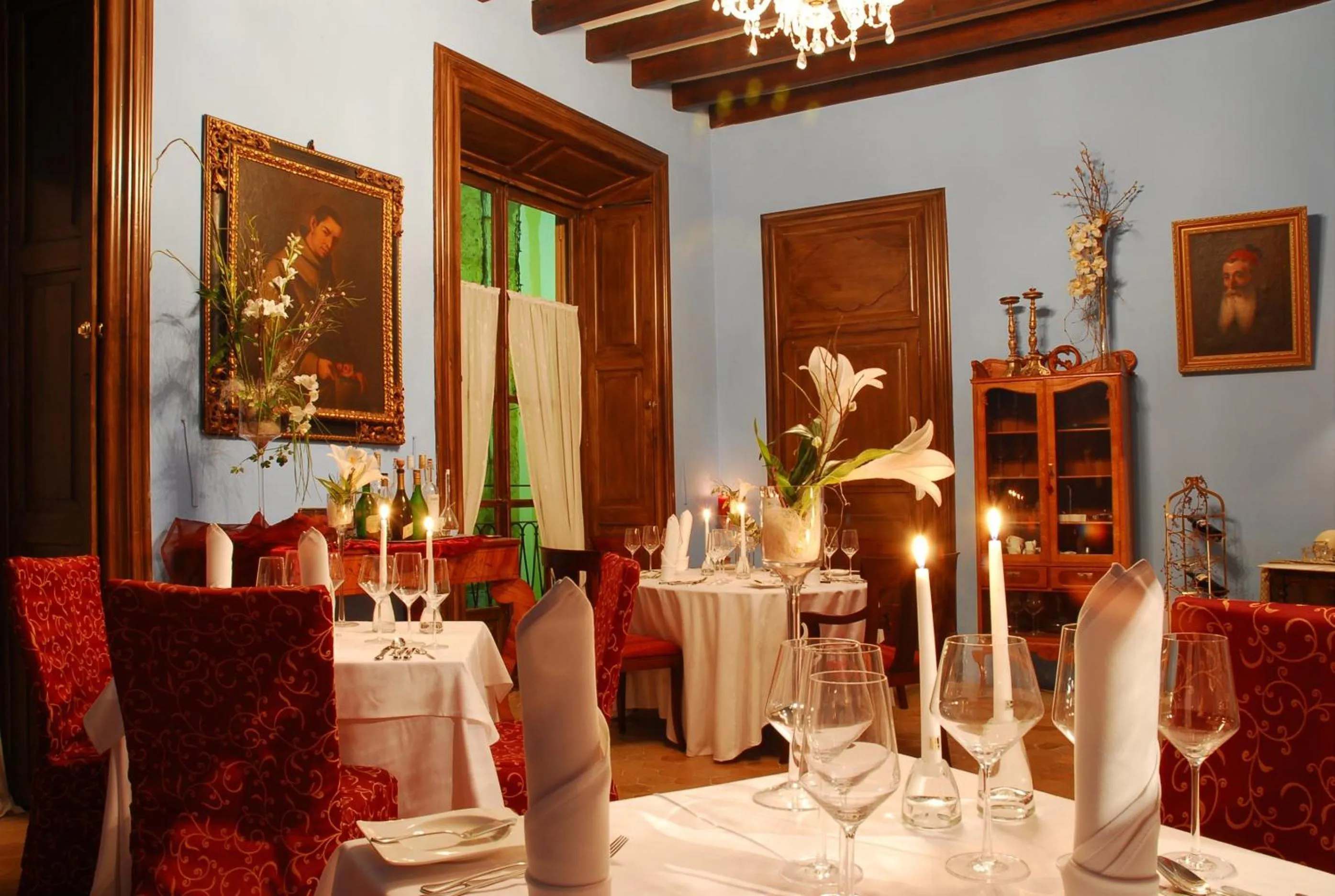 Restaurant/places to eat in Palacio Sant Salvador