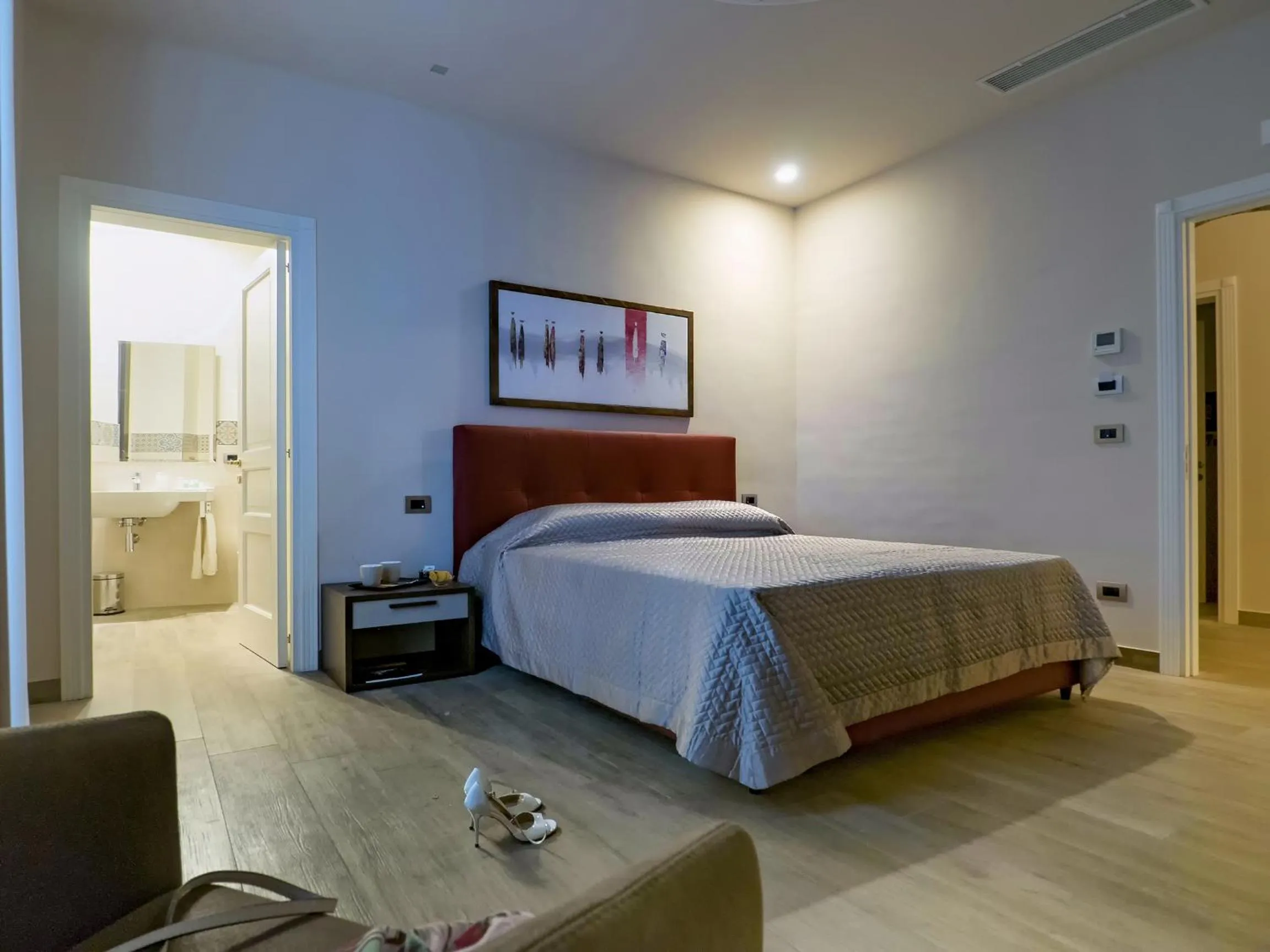 Photo of the whole room, Bed in Relais Anfitheatro