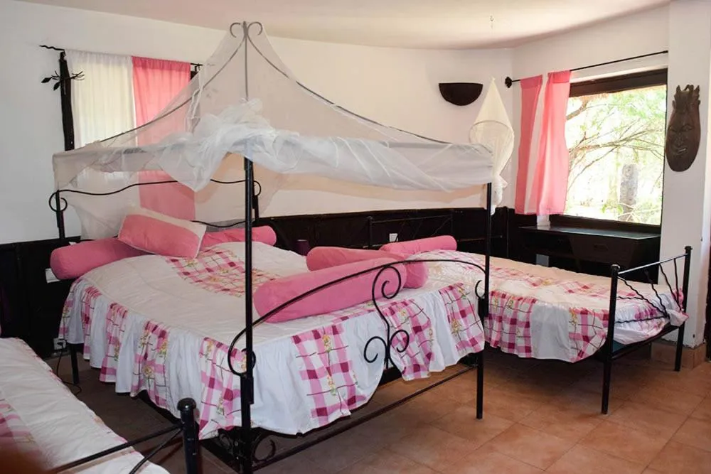 Bed in Hôtel Les Cordons Bleus