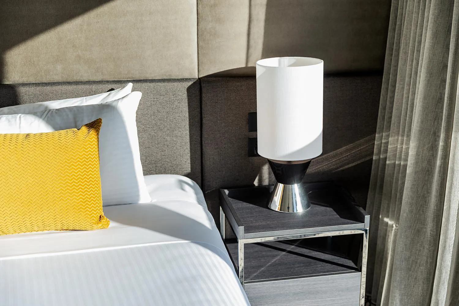 Bed in Fraser Suites Sydney