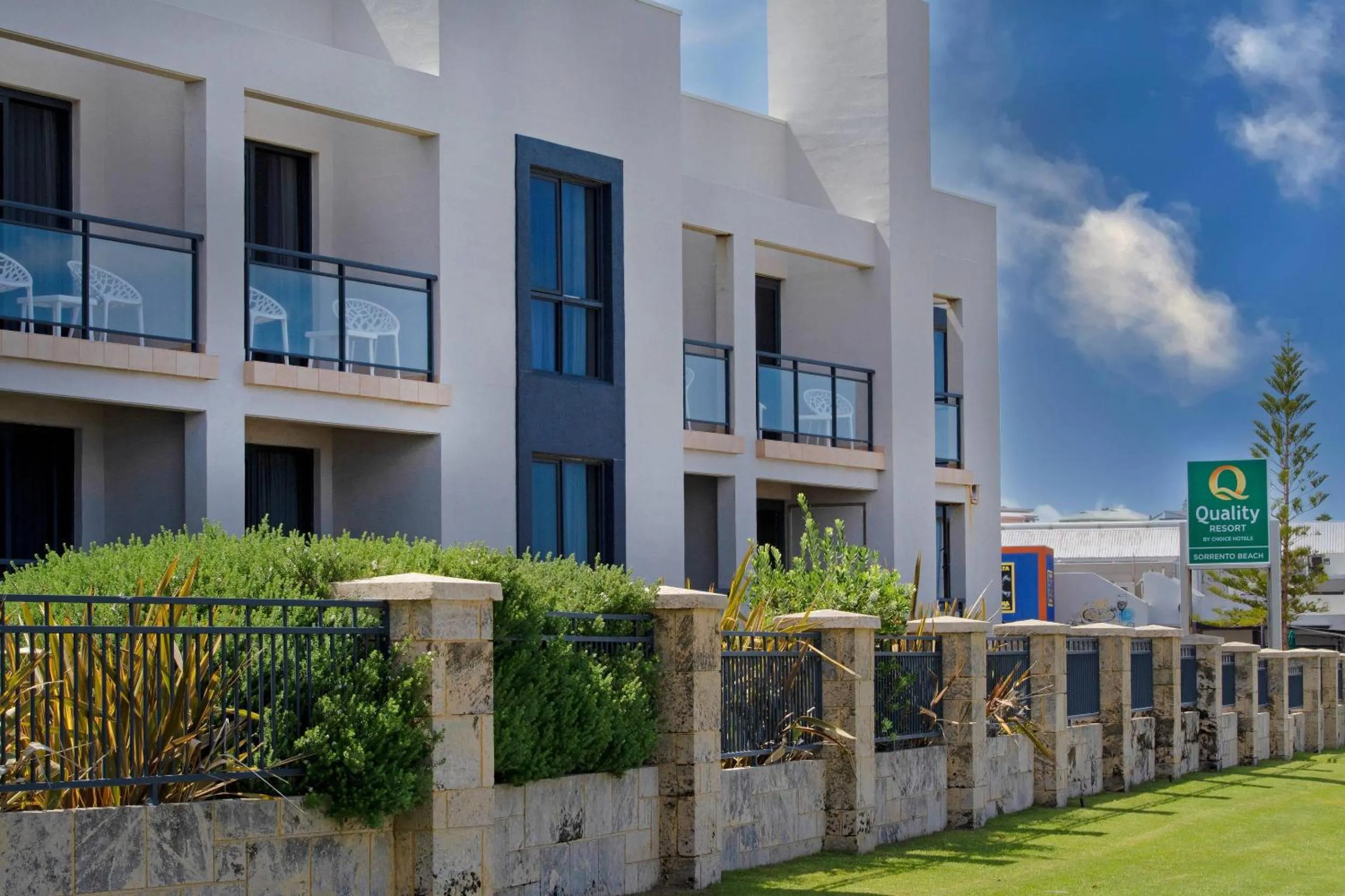 Property building in Quality Resort Sorrento Beach