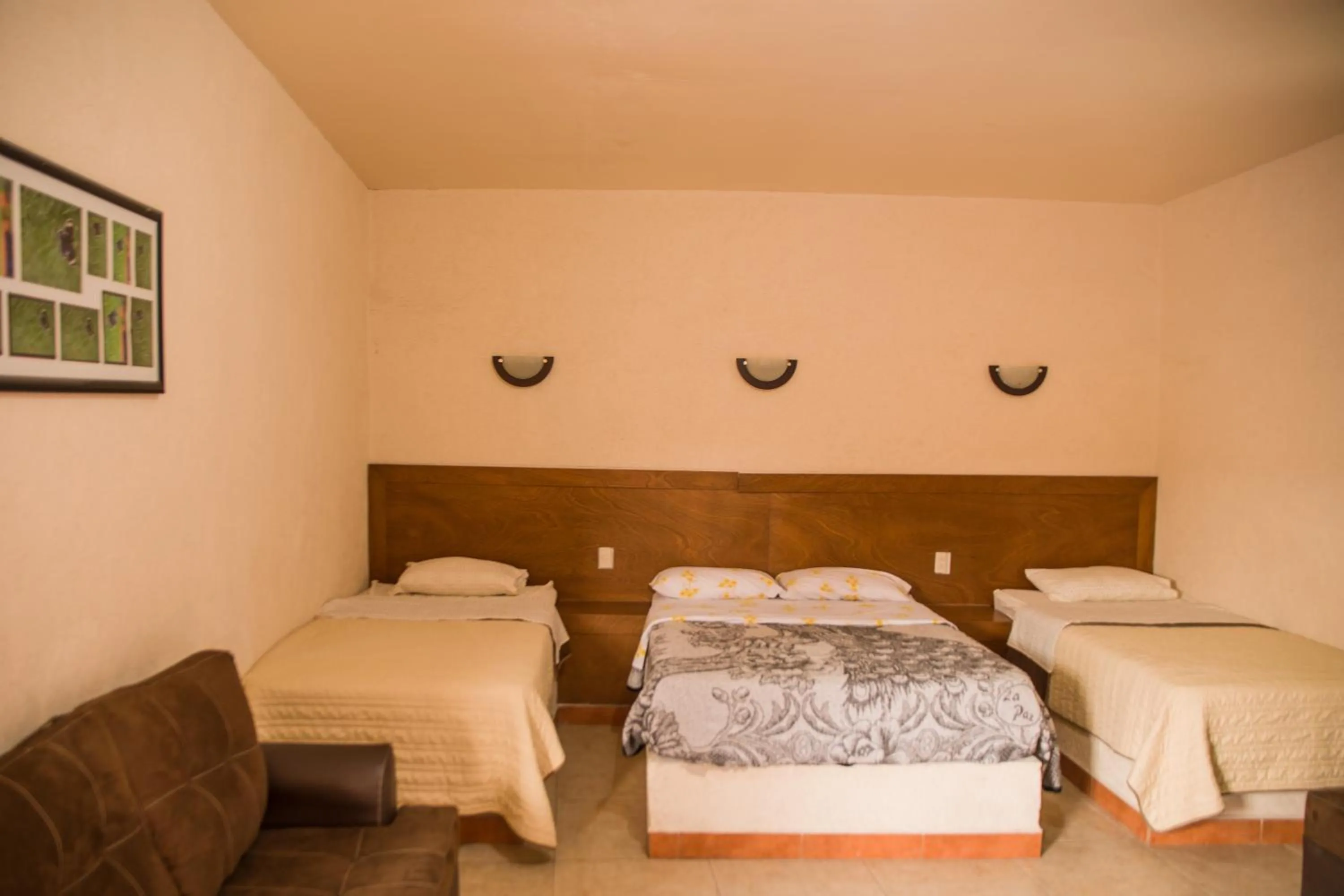 Bed in Hotel Cuauhtemoc