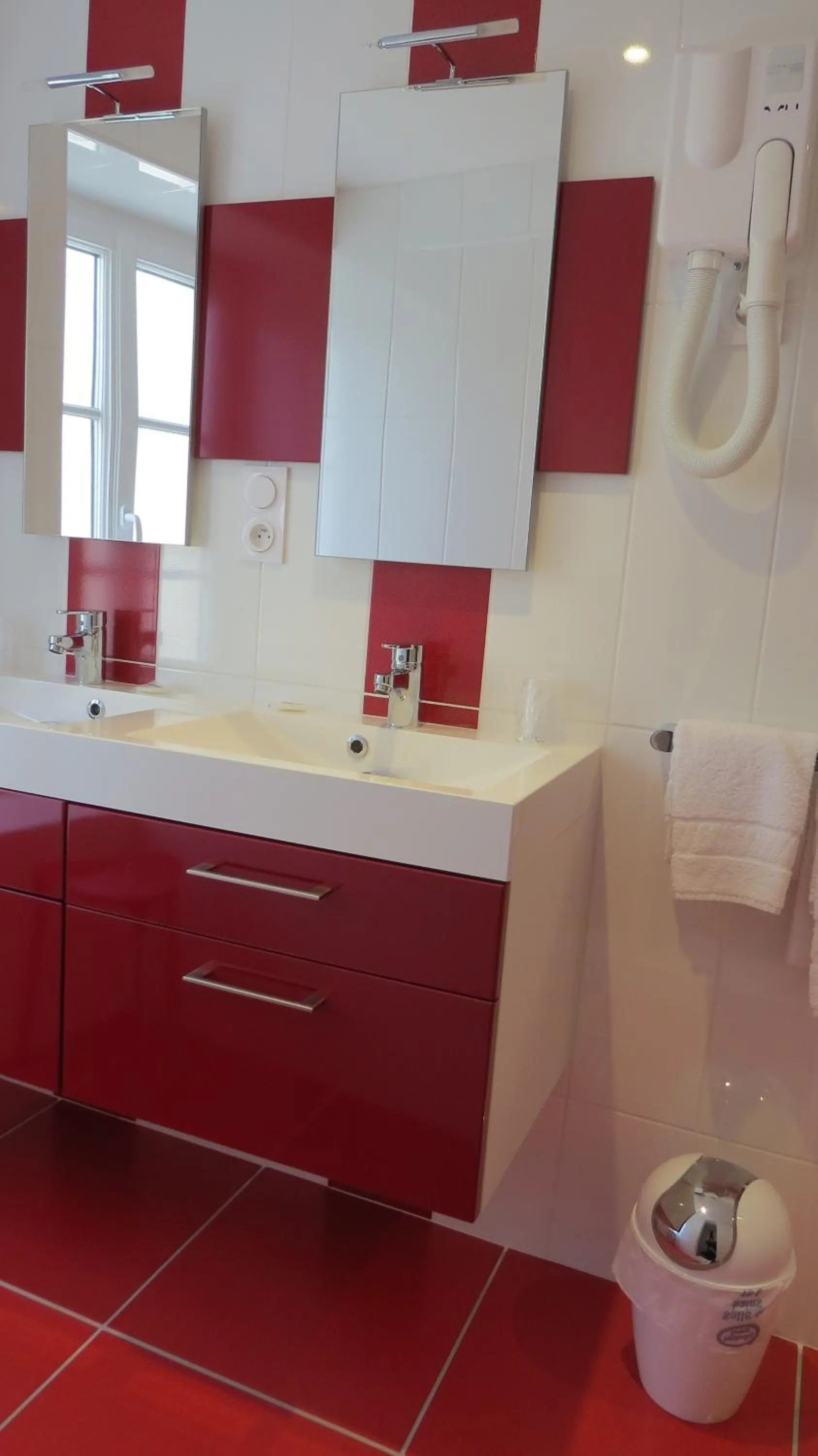 Bathroom in Hôtel de Clèves