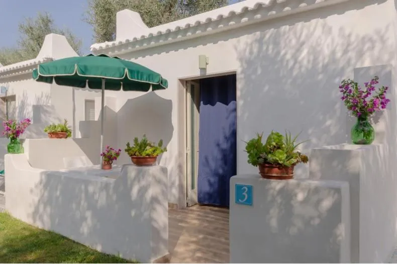 Property building in Hotel Il Melograno