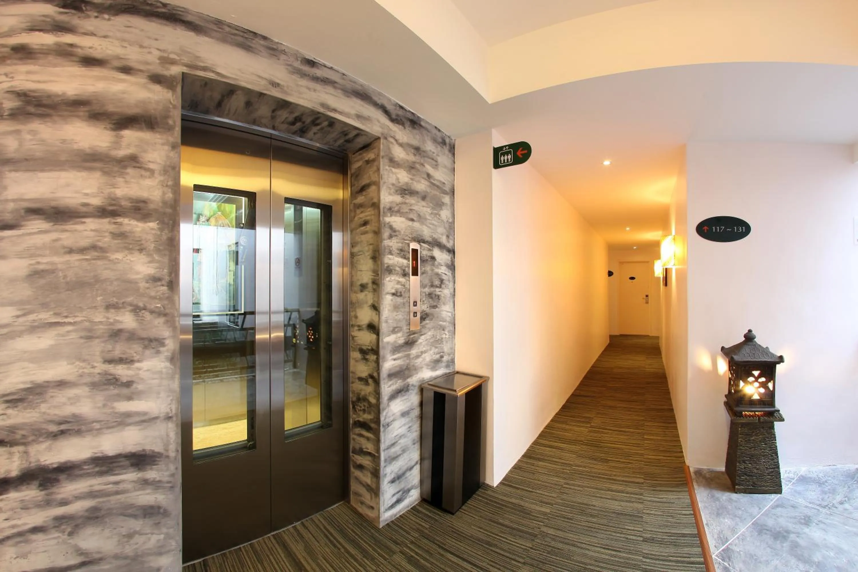 elevator in Hotel Richbaliz Selayang