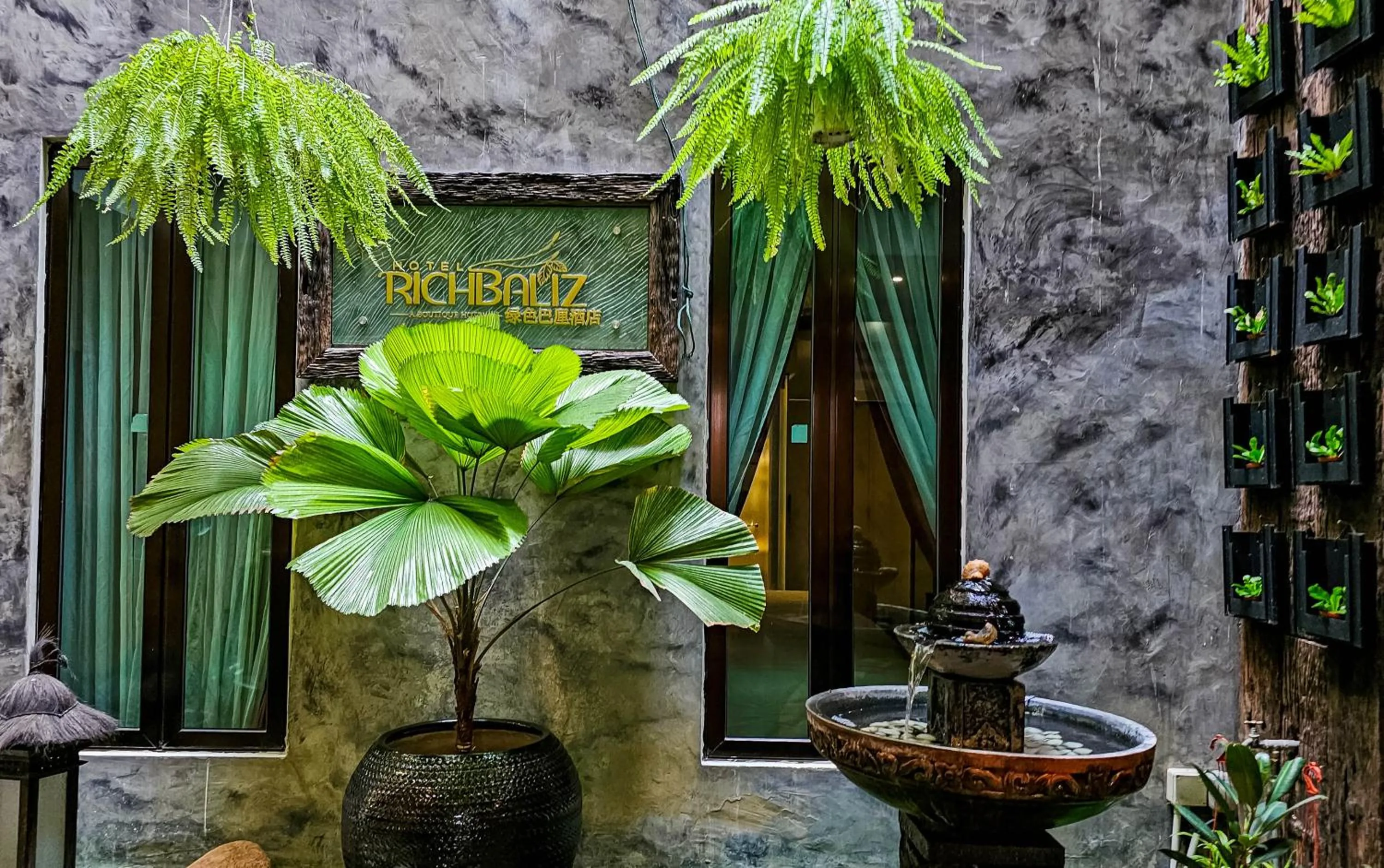 Property building in Hotel Richbaliz Selayang