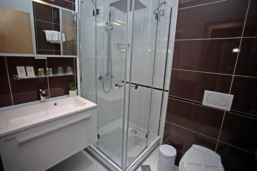 Toilet in Hotel Herceg