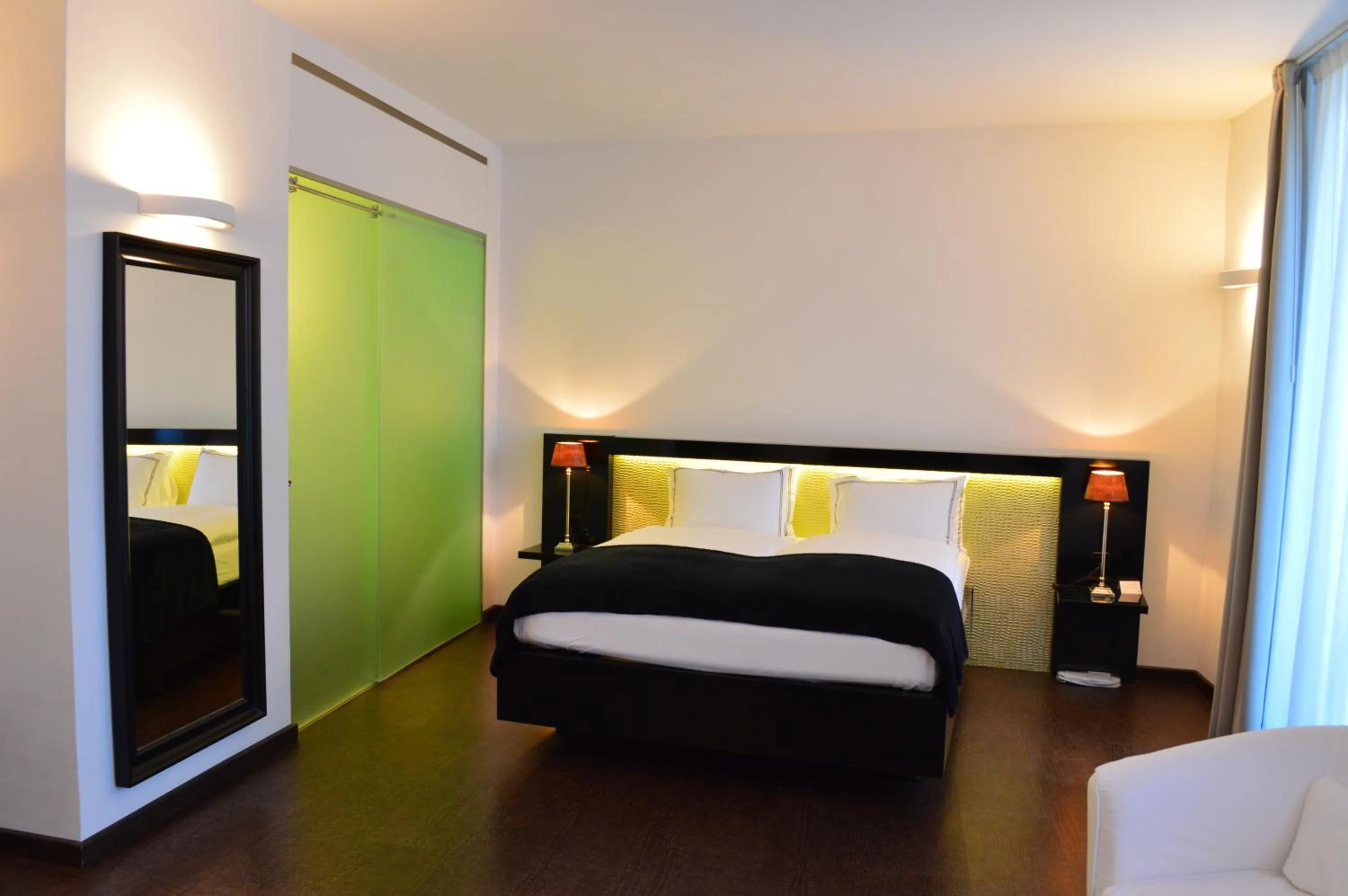 La Rinascente Locarno - Historic Center - Suites & Rooms - Easy Self Check-In