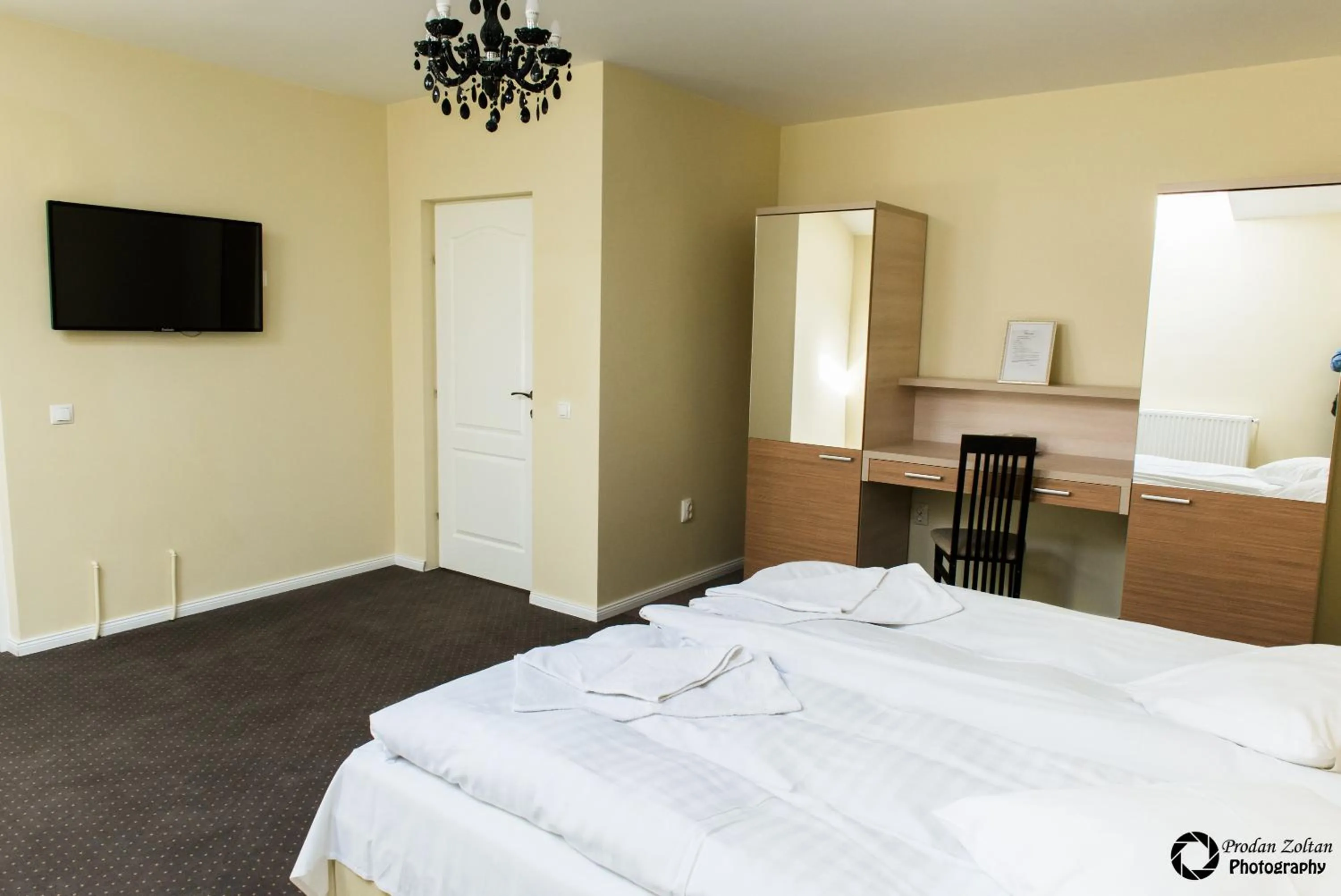 Photo of the whole room, Bed in Pensiunea Schwartz