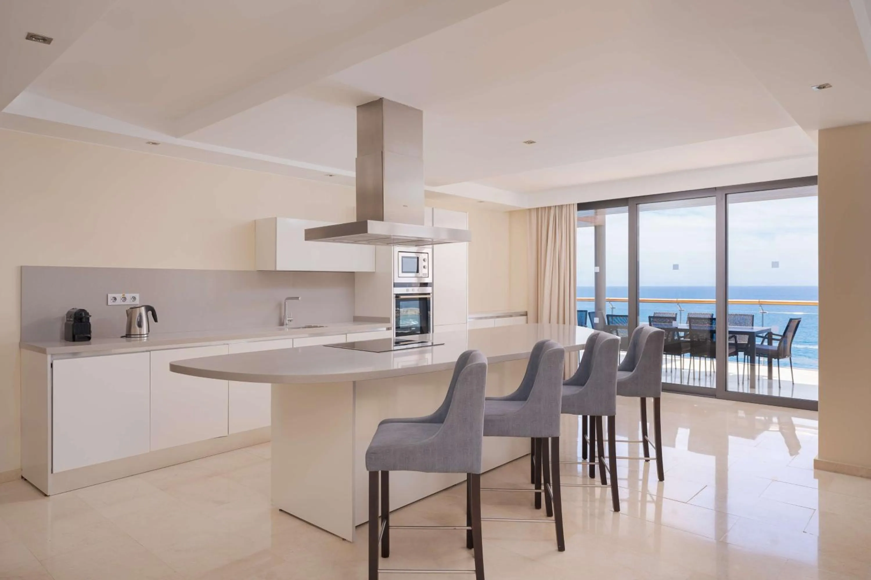 Kitchen or kitchenette in Radisson Blu Resort Gran Canaria