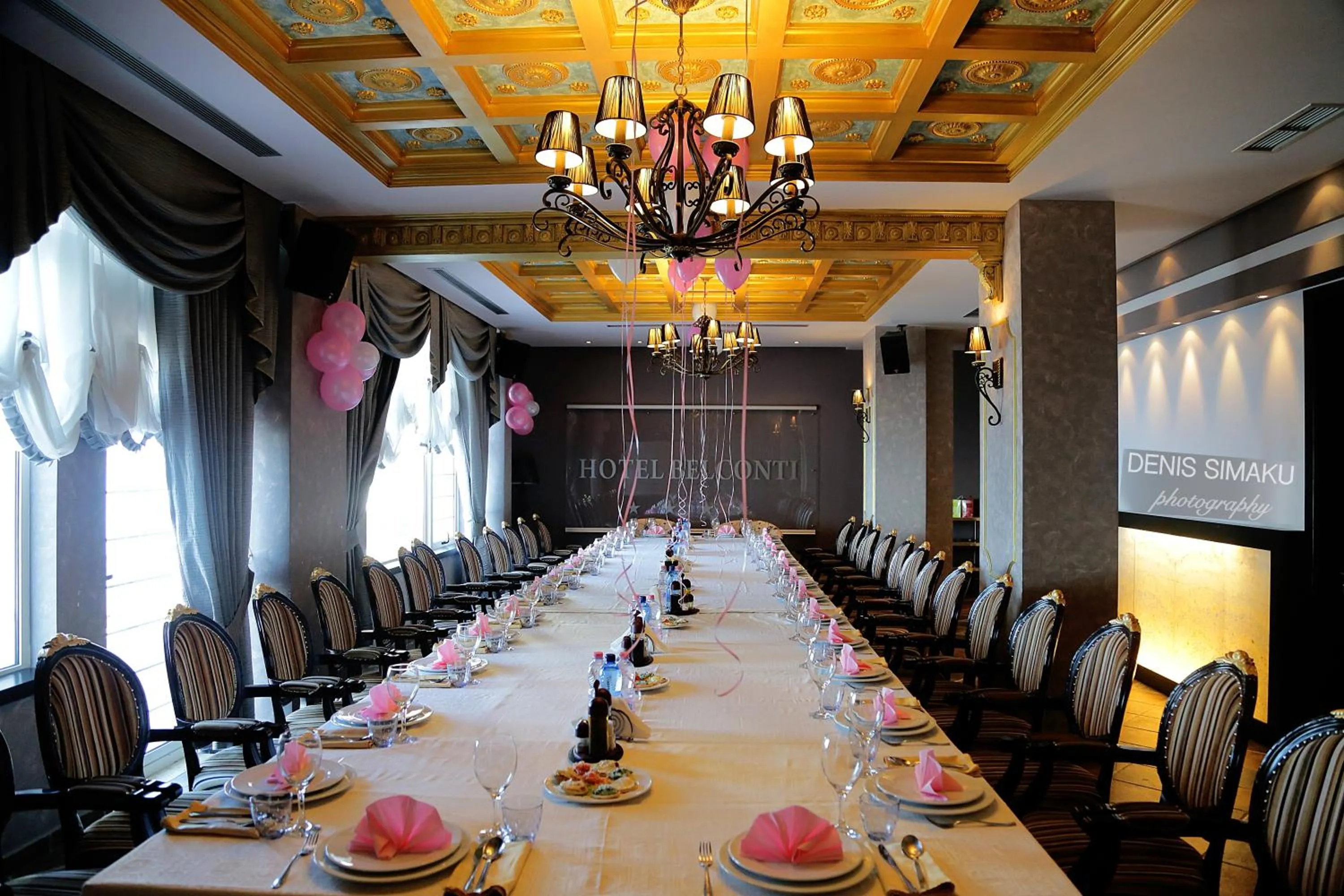 Restaurant/places to eat in Bel Conti Hotel