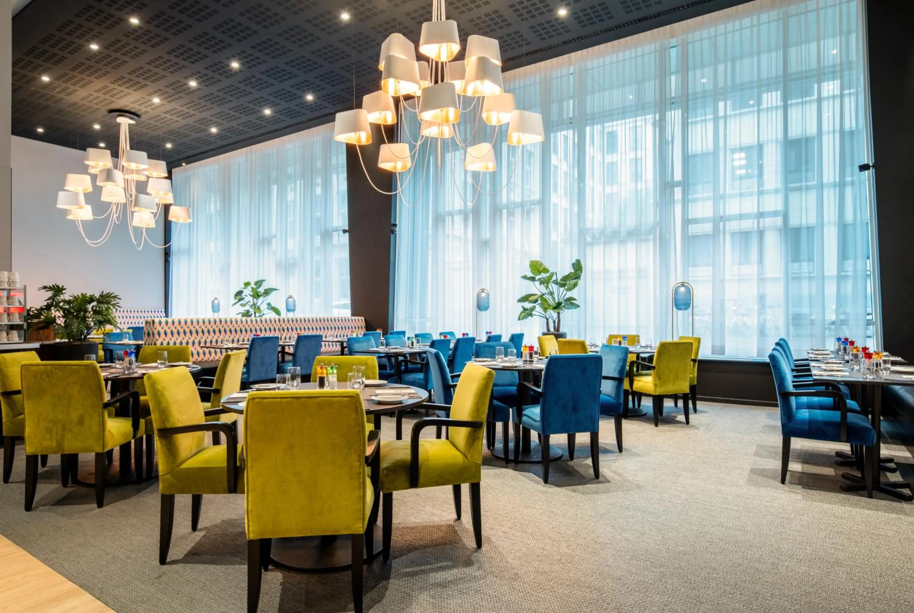 Restaurant/places to eat in Thon Hotel EU