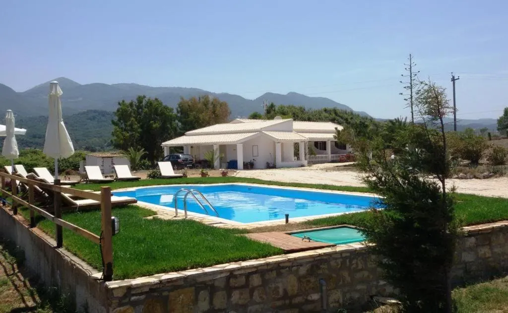 Elli Beach Apartments and Studios