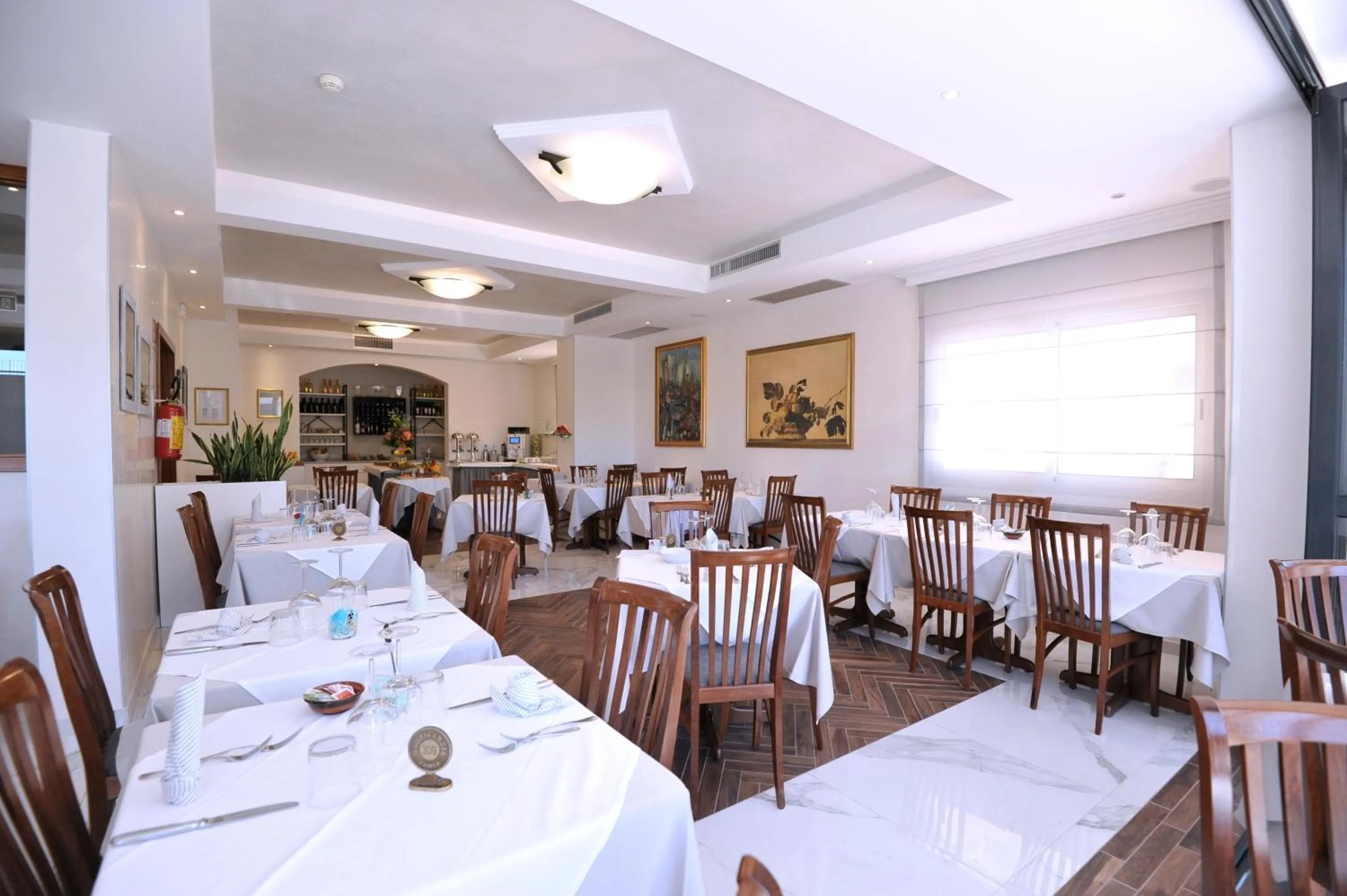 Lounge or bar in Hotel Marzia Holiday Queen