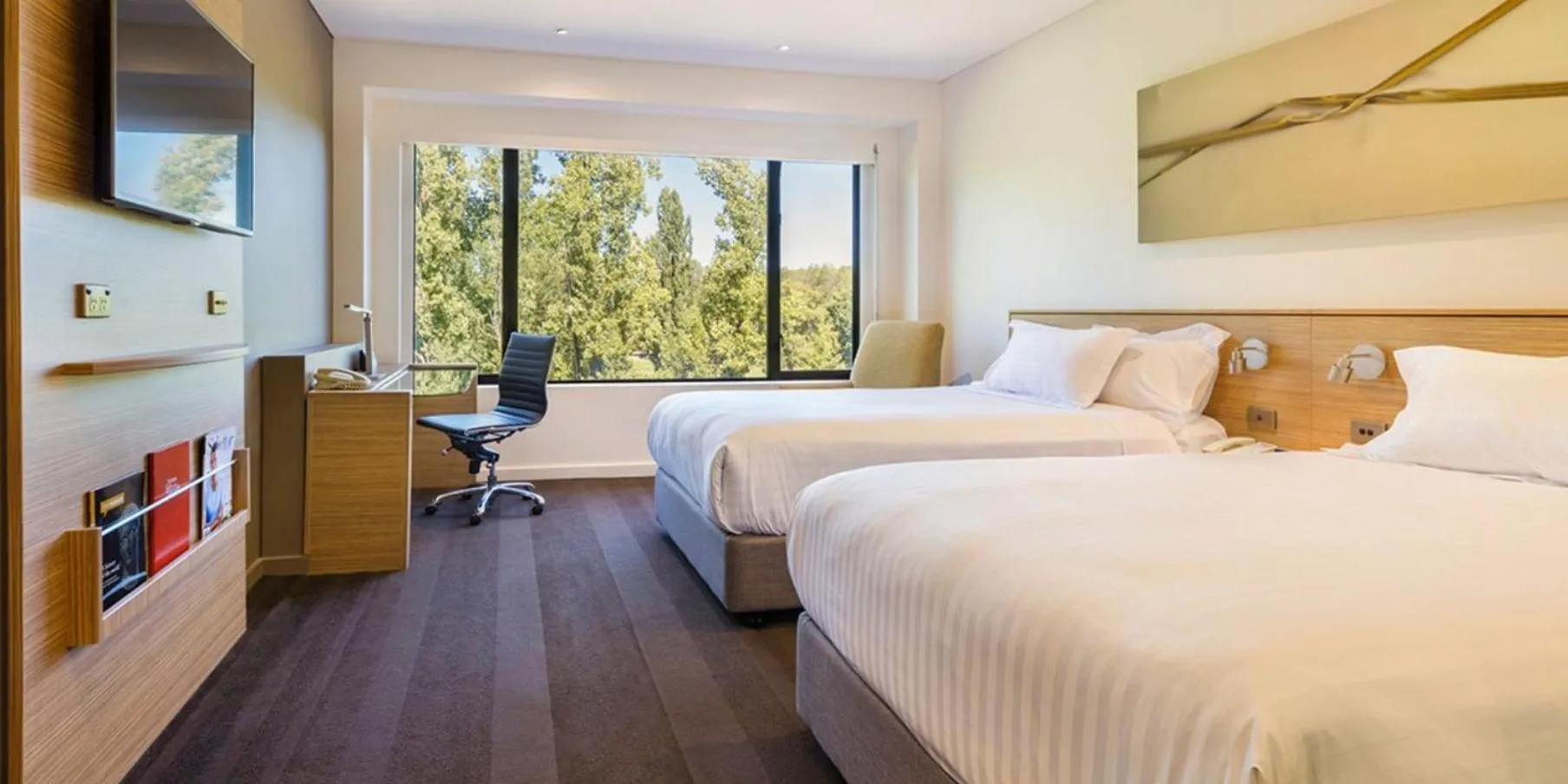 Photo of the whole room, Bed in Crowne Plaza Canberra by IHG