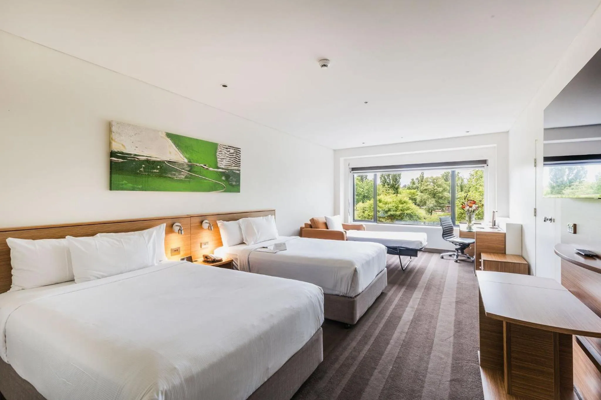 Photo of the whole room, Bed in Crowne Plaza Canberra by IHG