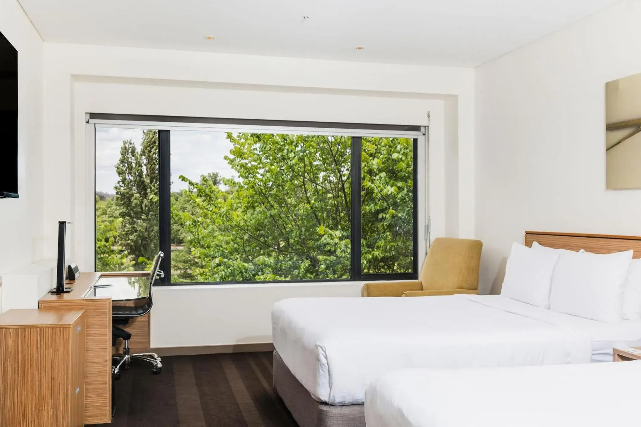 Twin Room with Two Double Beds with Park View in Crowne Plaza Canberra by IHG Twin Room with Two Double Beds with Park View in Crowne Plaza Canberra by IHG
