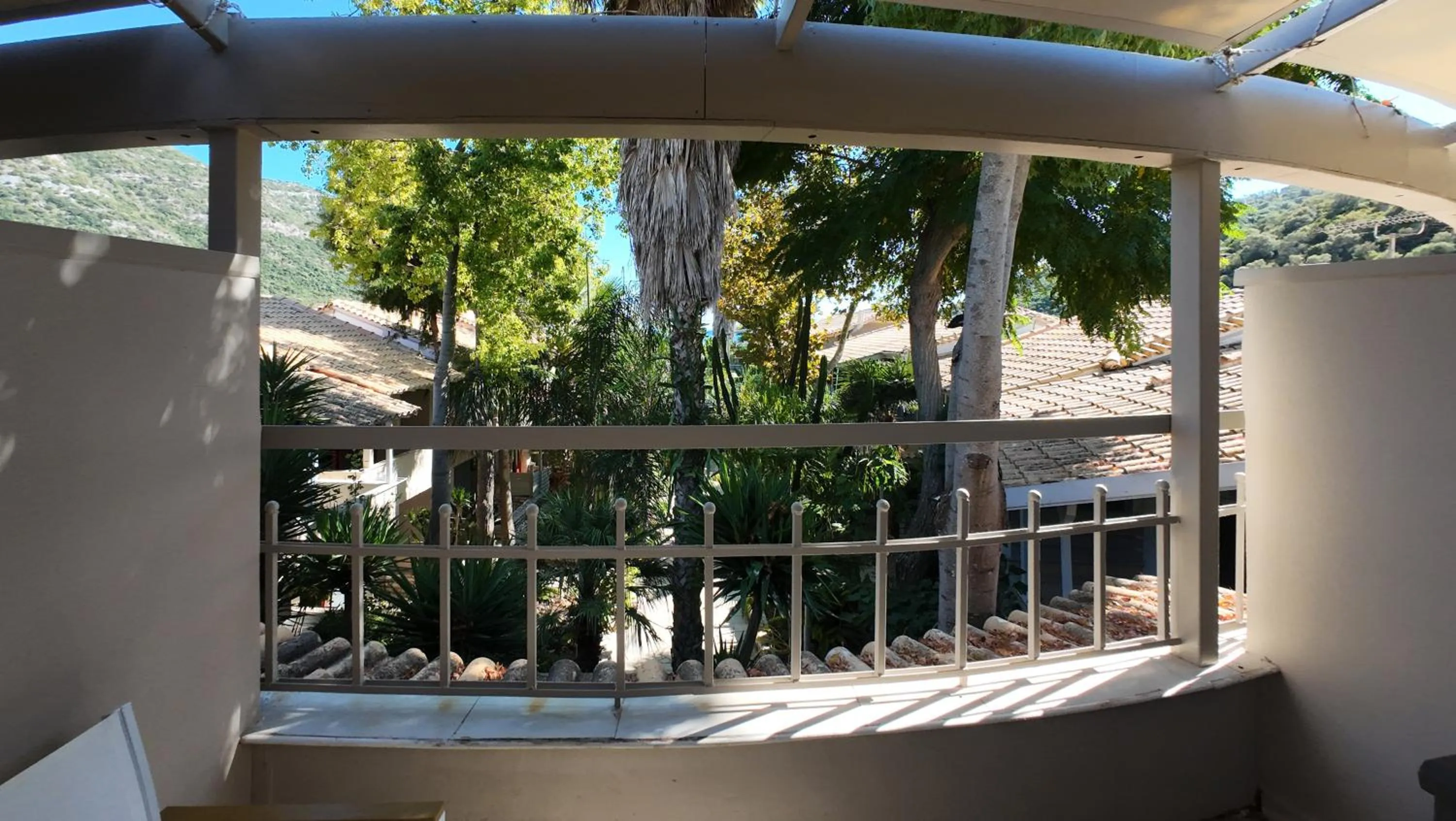 Rouda Bay Beach Hotel