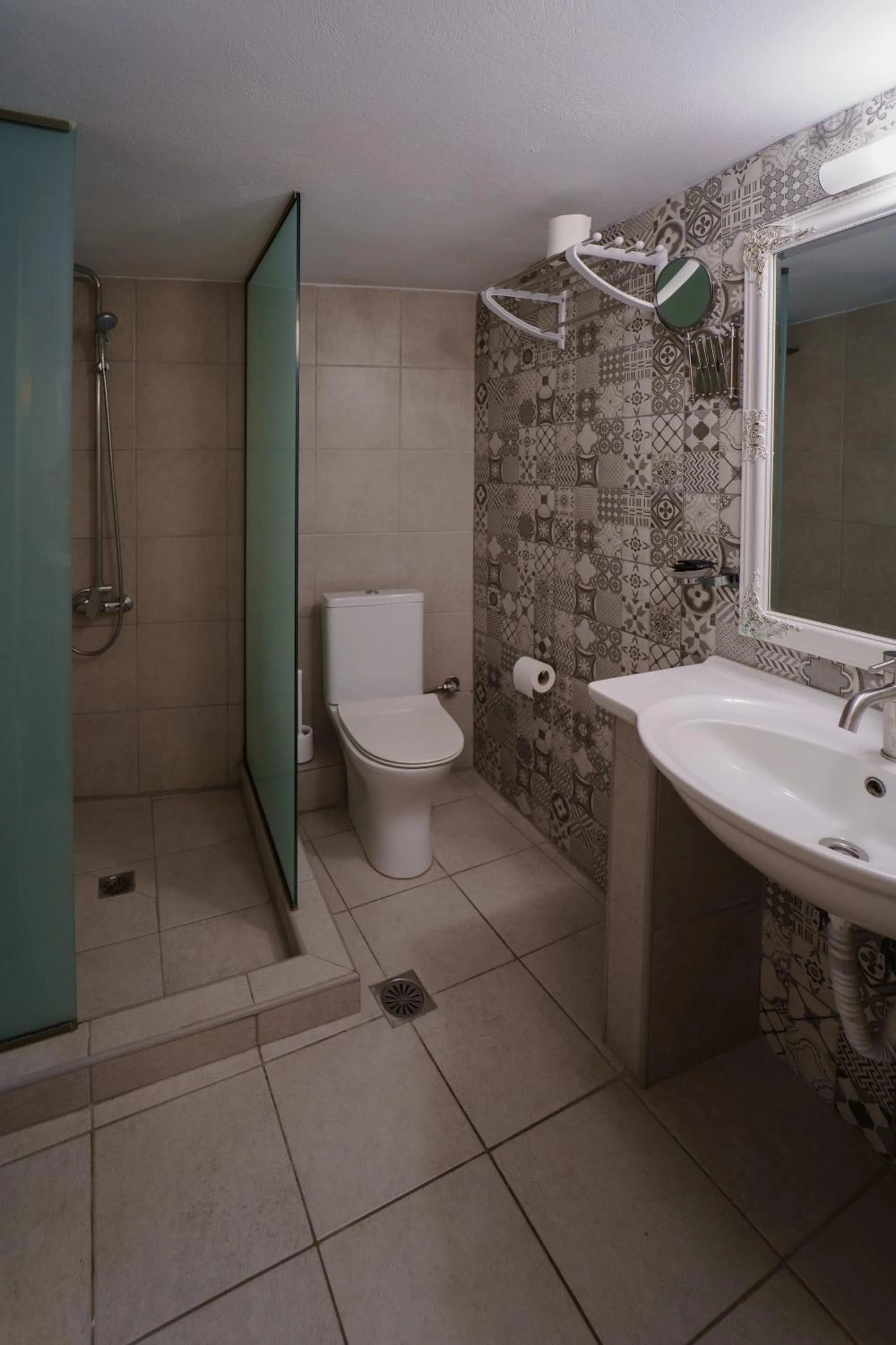 Rouda Bay Beach Hotel