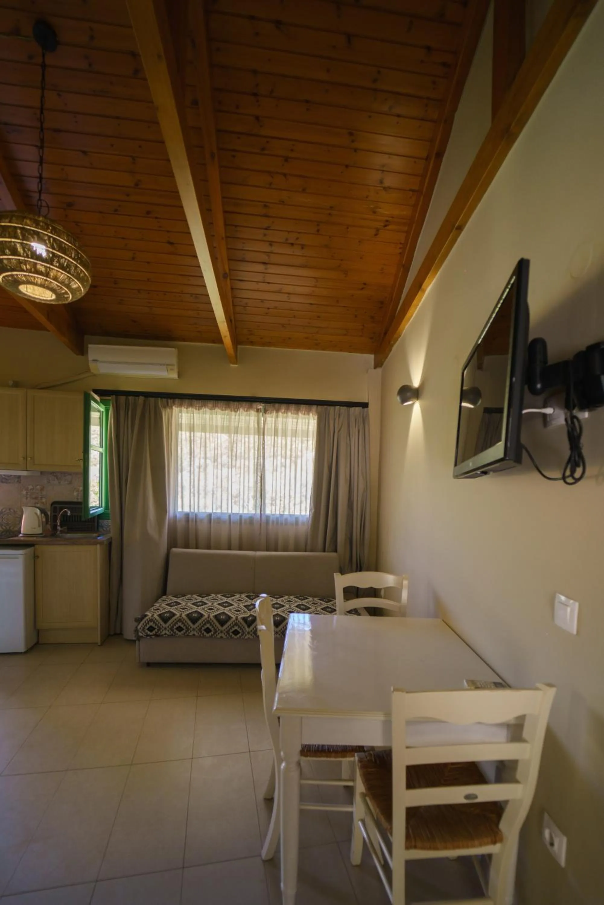 Rouda Bay Beach Hotel