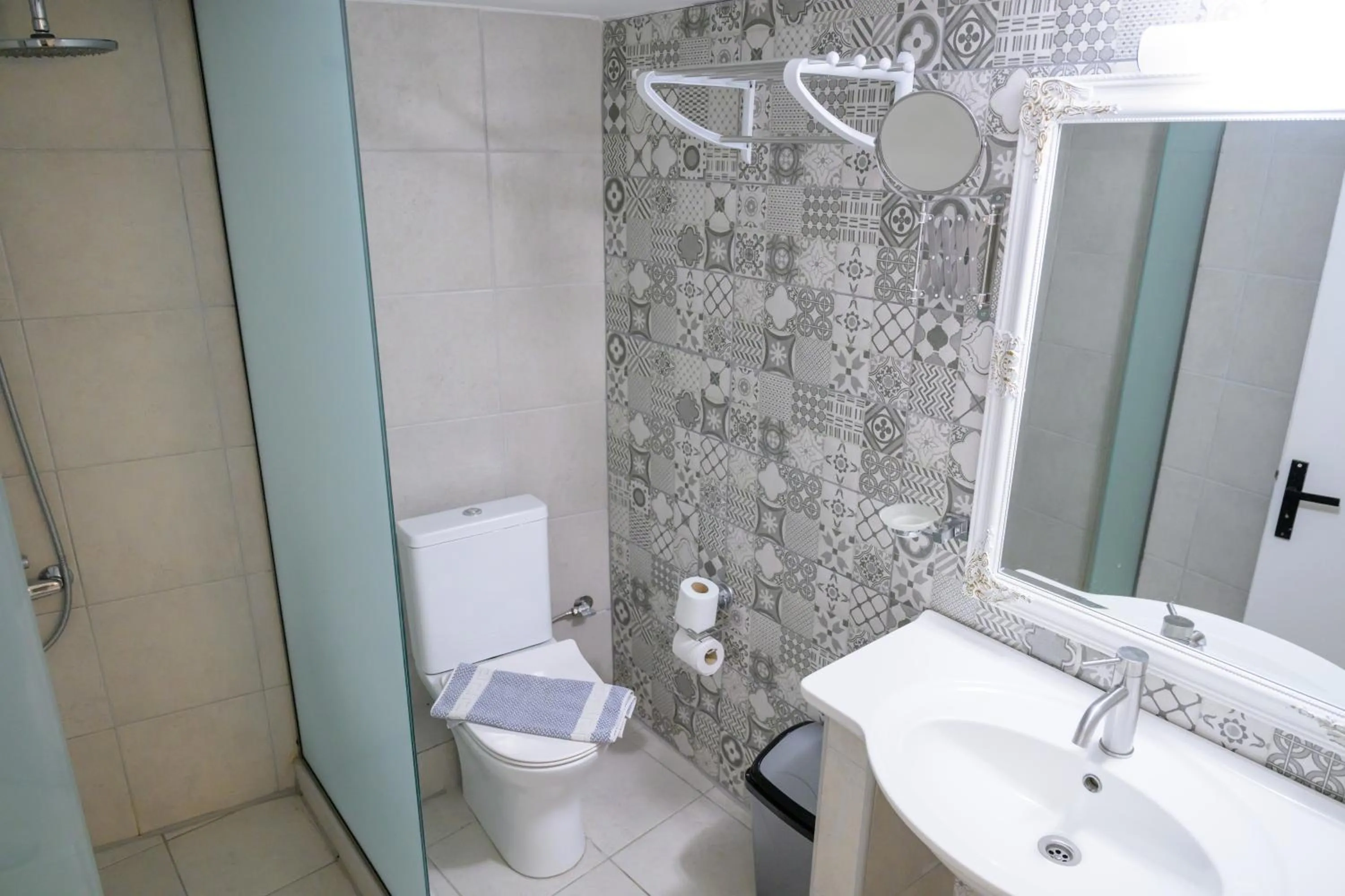 Rouda Bay Beach Hotel