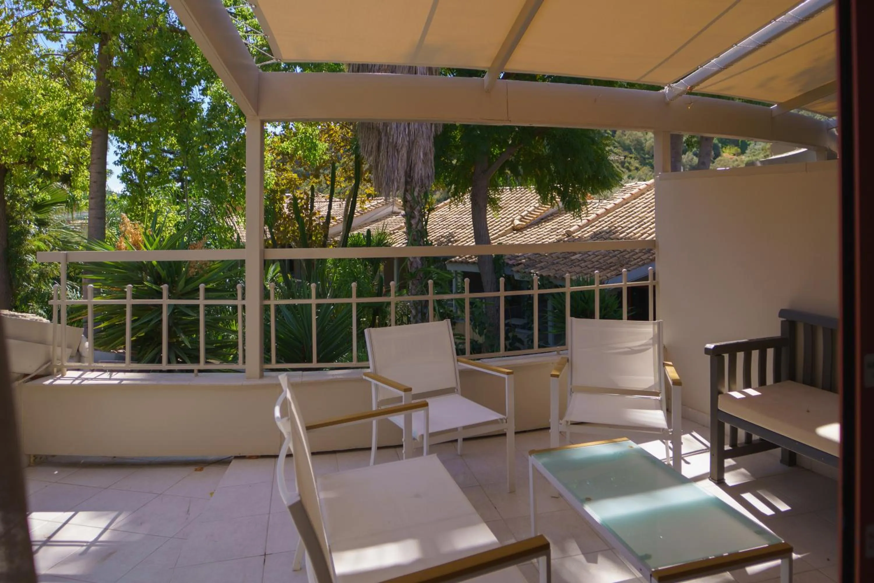 Rouda Bay Beach Hotel