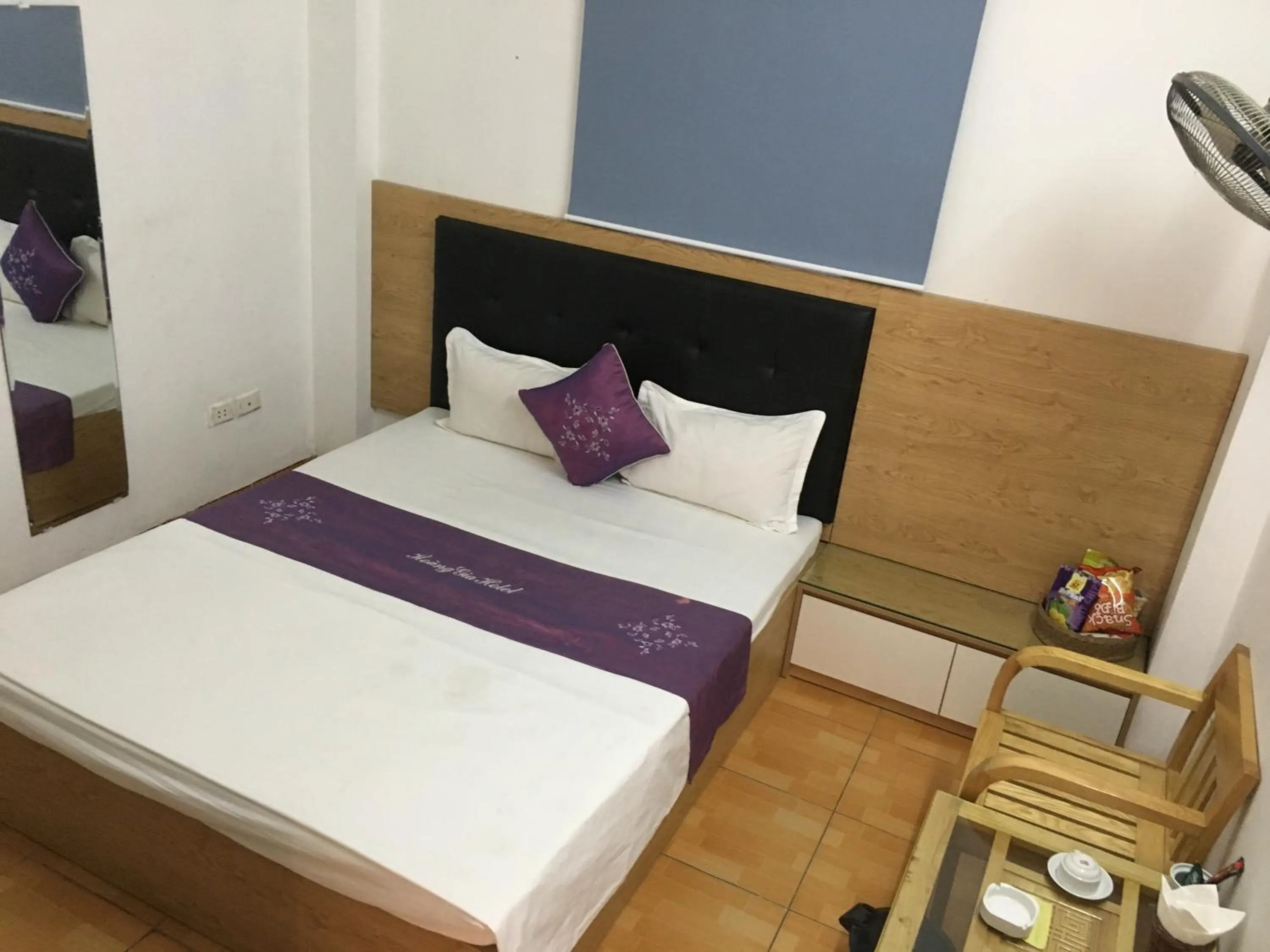 Bedroom, Bed in Hotel Hoang Gia