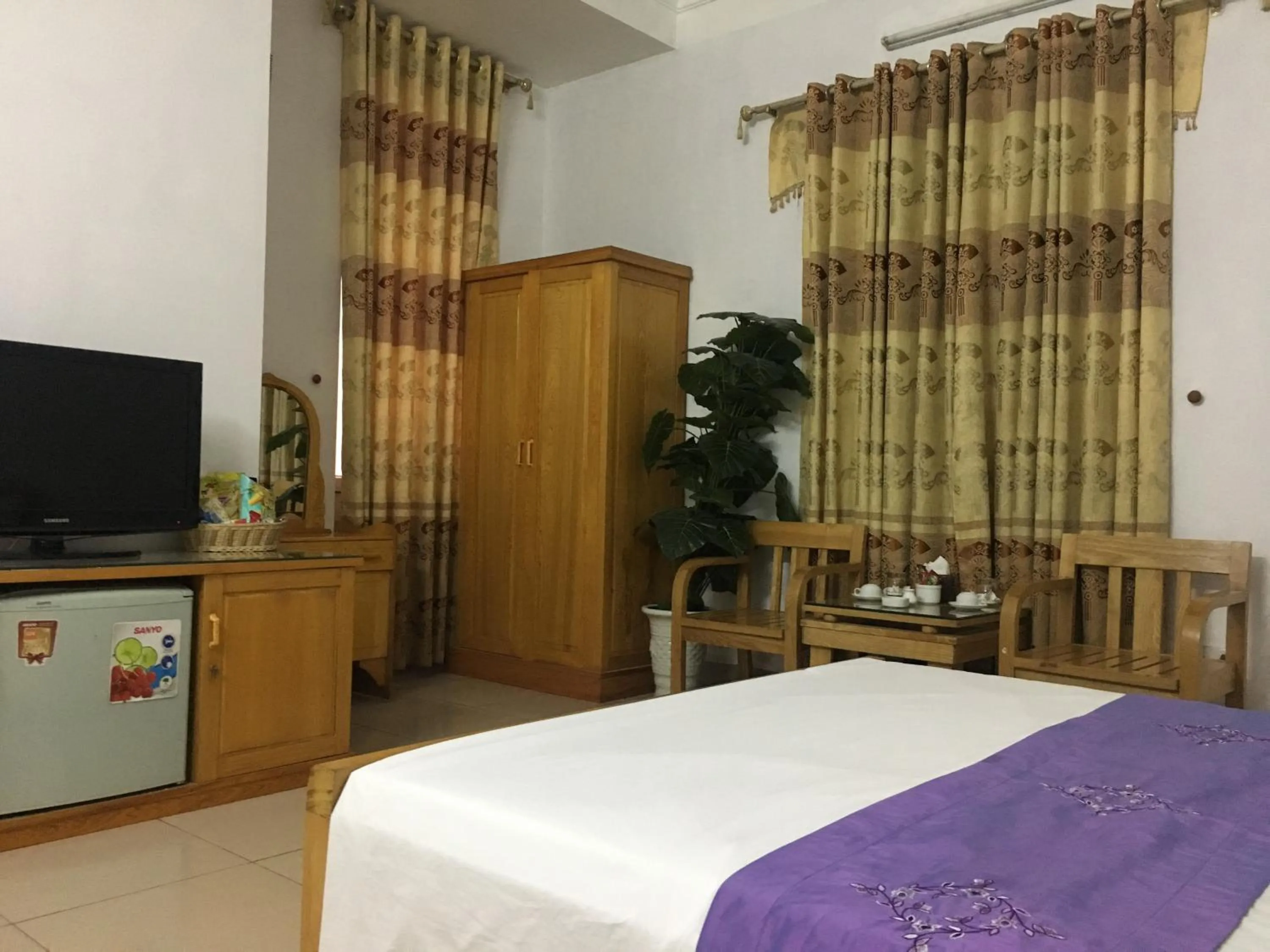 Photo of the whole room, Bed in Hotel Hoang Gia