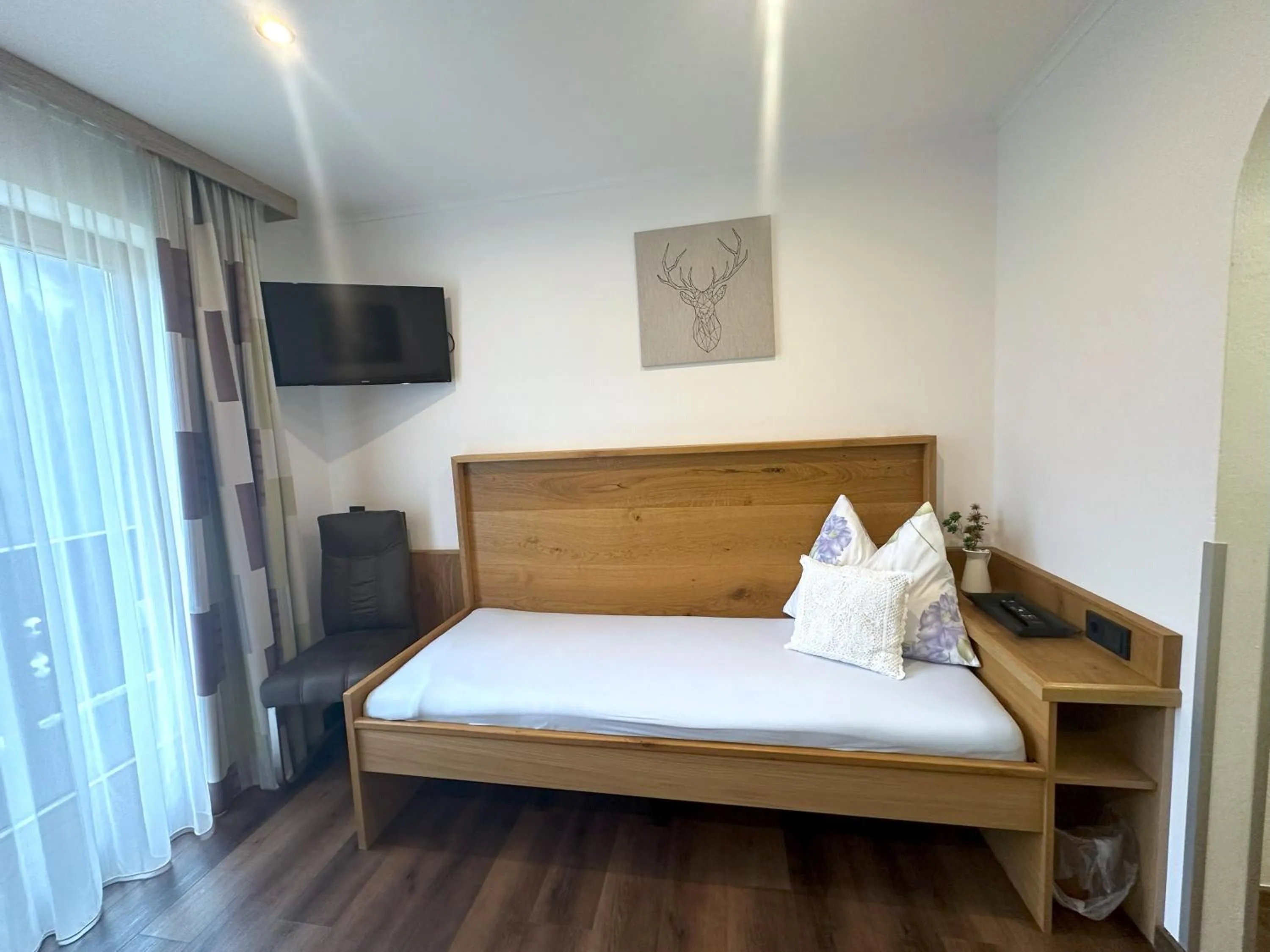 Photo of the whole room, Bed in Landhuis Bartolot