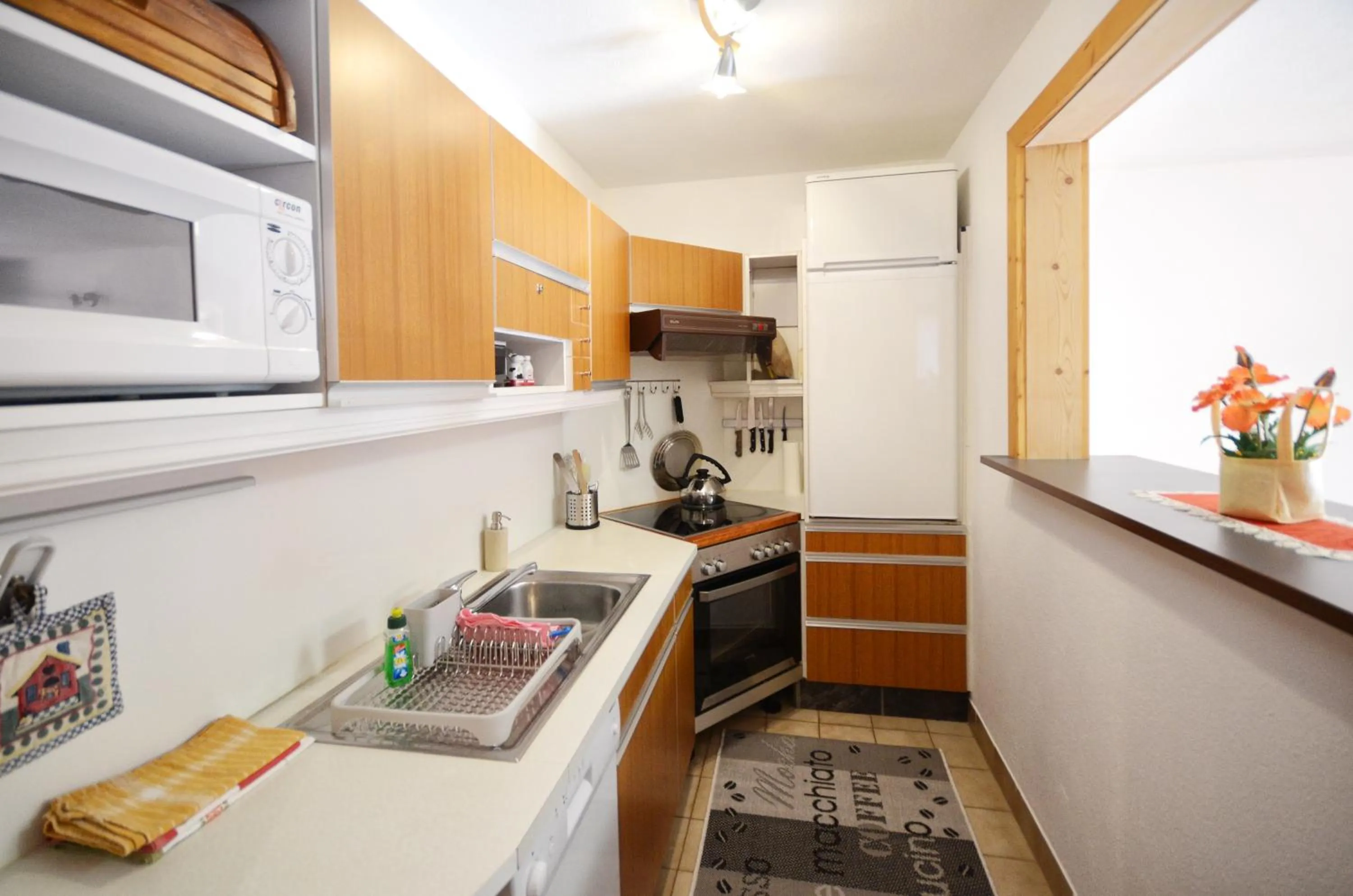 Kitchen or kitchenette in Landhuis Bartolot