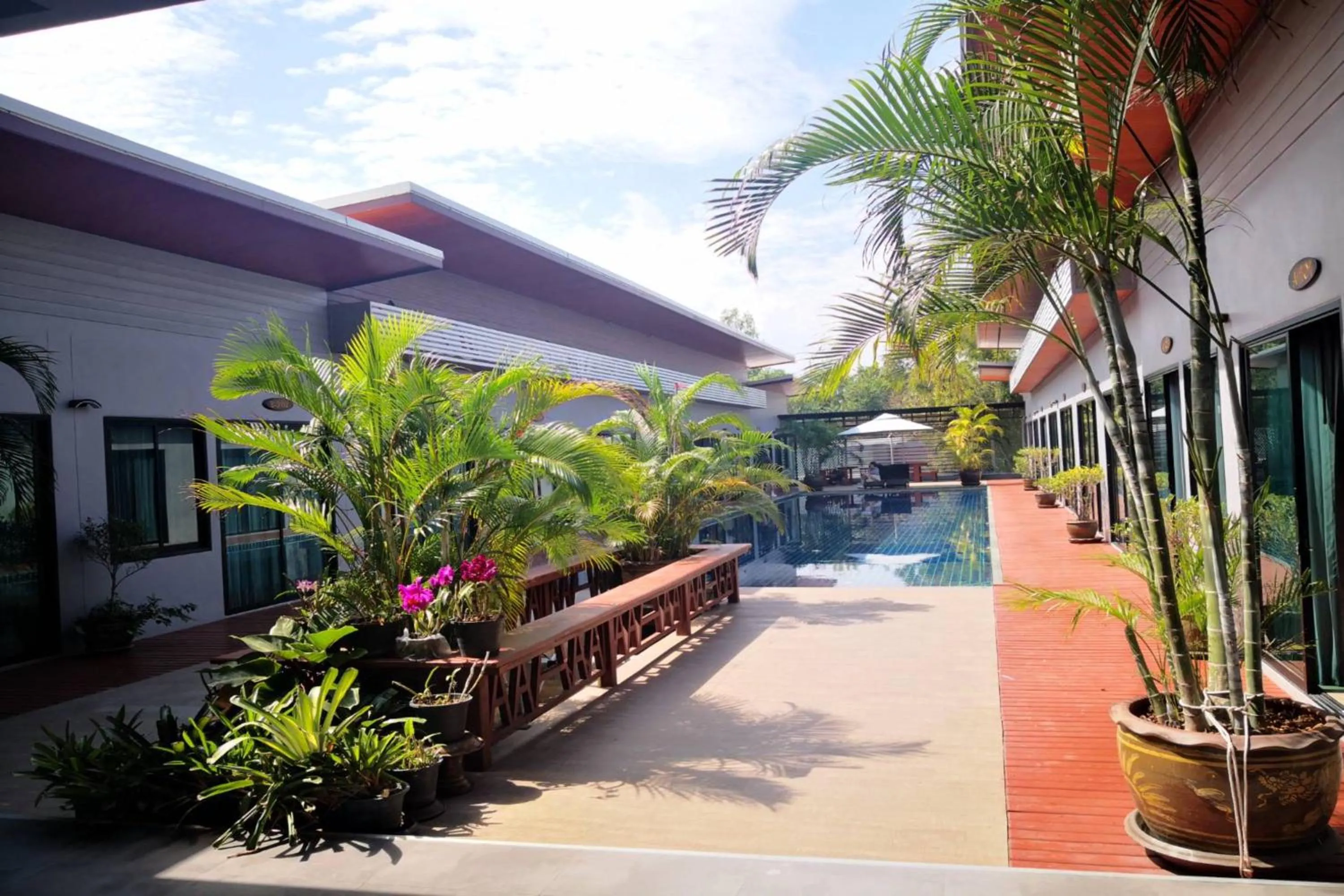 Property building in Mayor Hotel Villa Cha Am