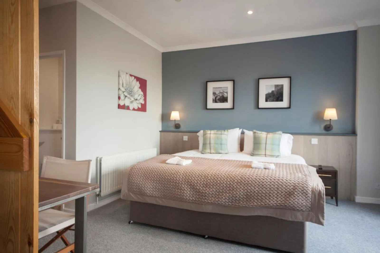 Bedroom, Bed in Highfield Hotel