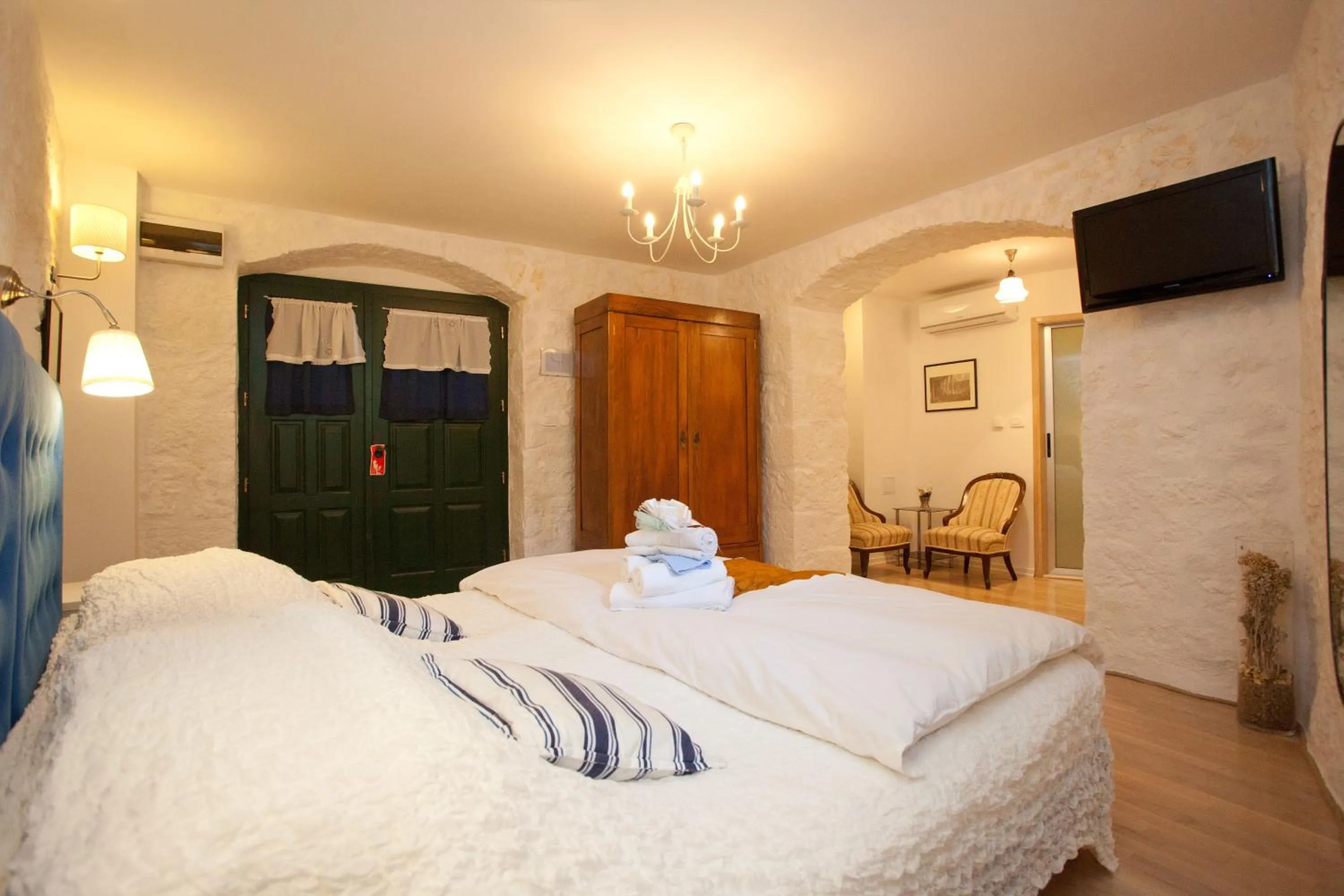 TV and multimedia in Bed & Breakfast Vila Baguc