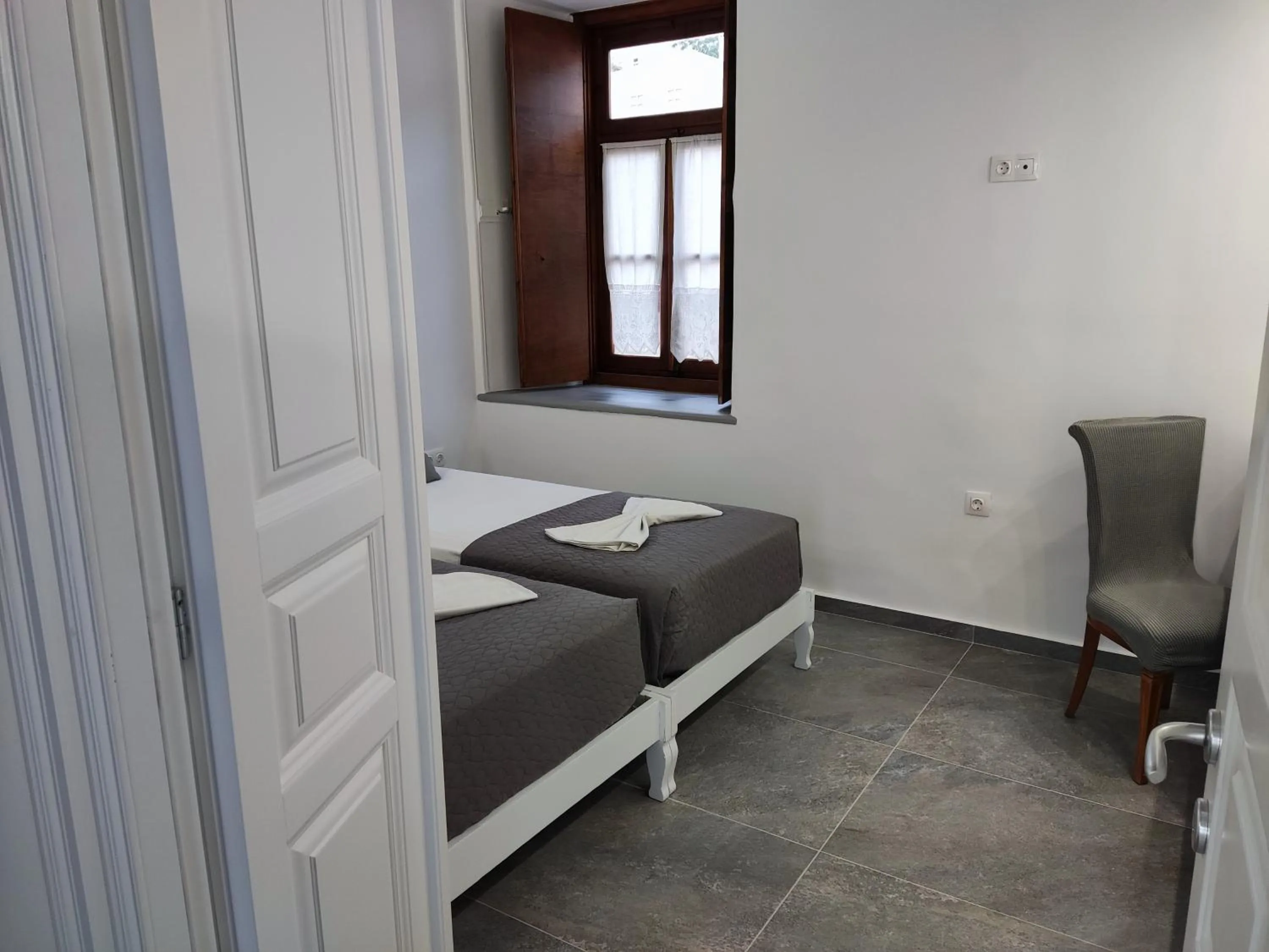 Bedroom, Bed in Achilleas Pension