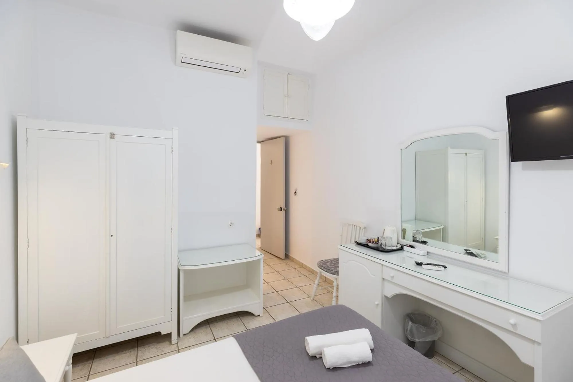 Bedroom, Bed in Achilleas Pension