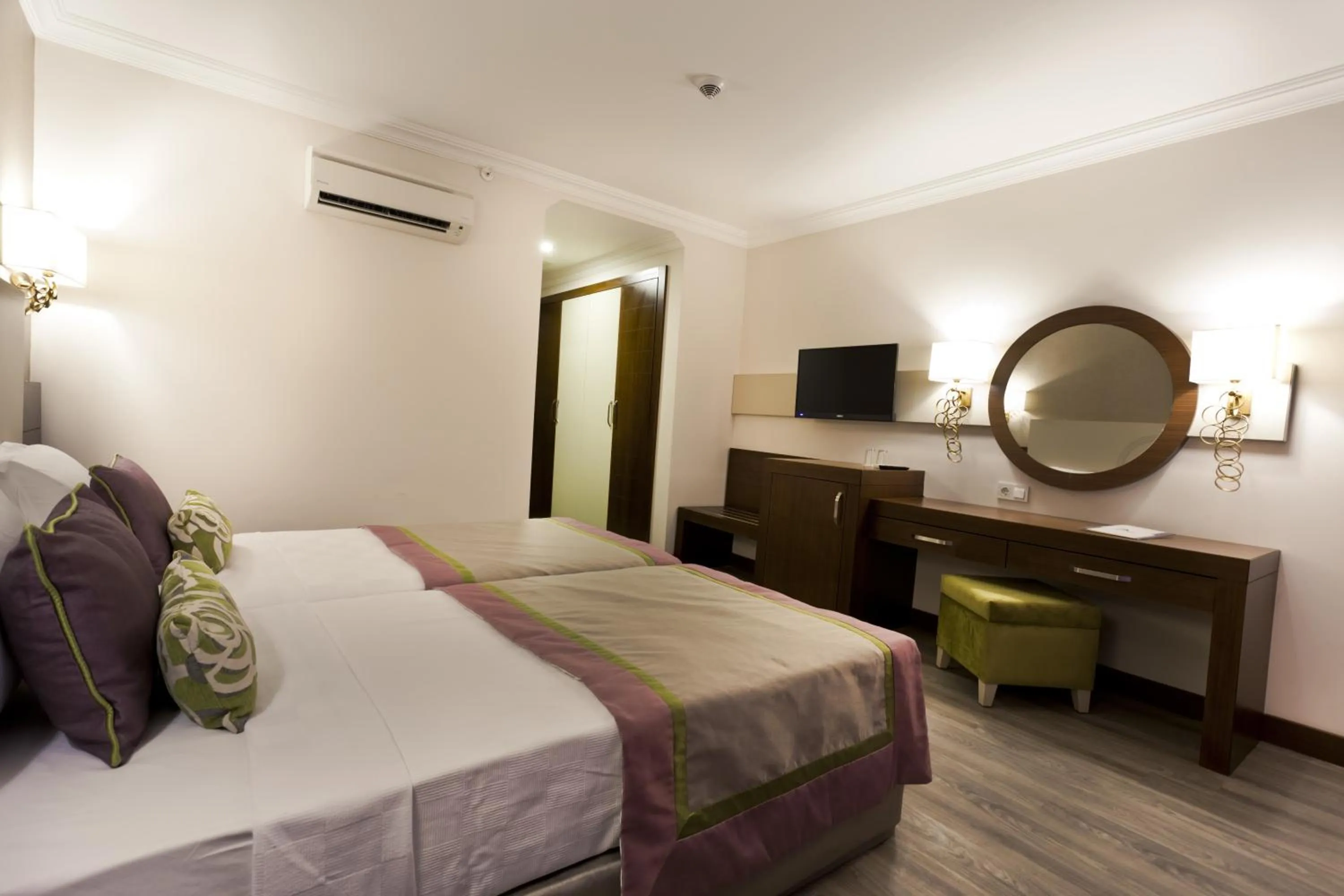 TV and multimedia, Bed in Side Alegria Hotel & Spa - All Inclusive-Adult Only