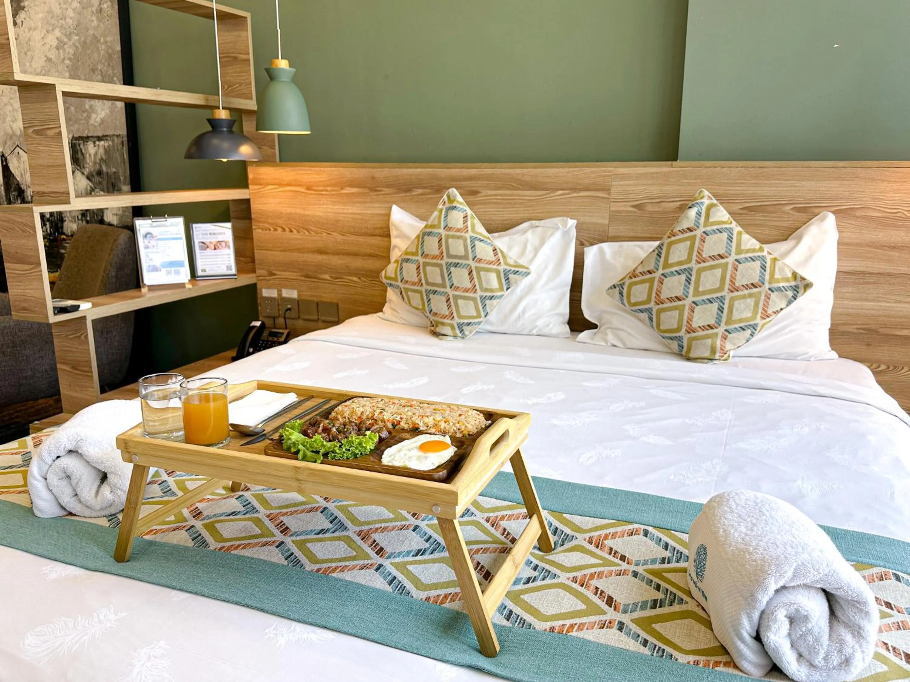 Bed in The Snowbell Hotel & Spa at The Bridge