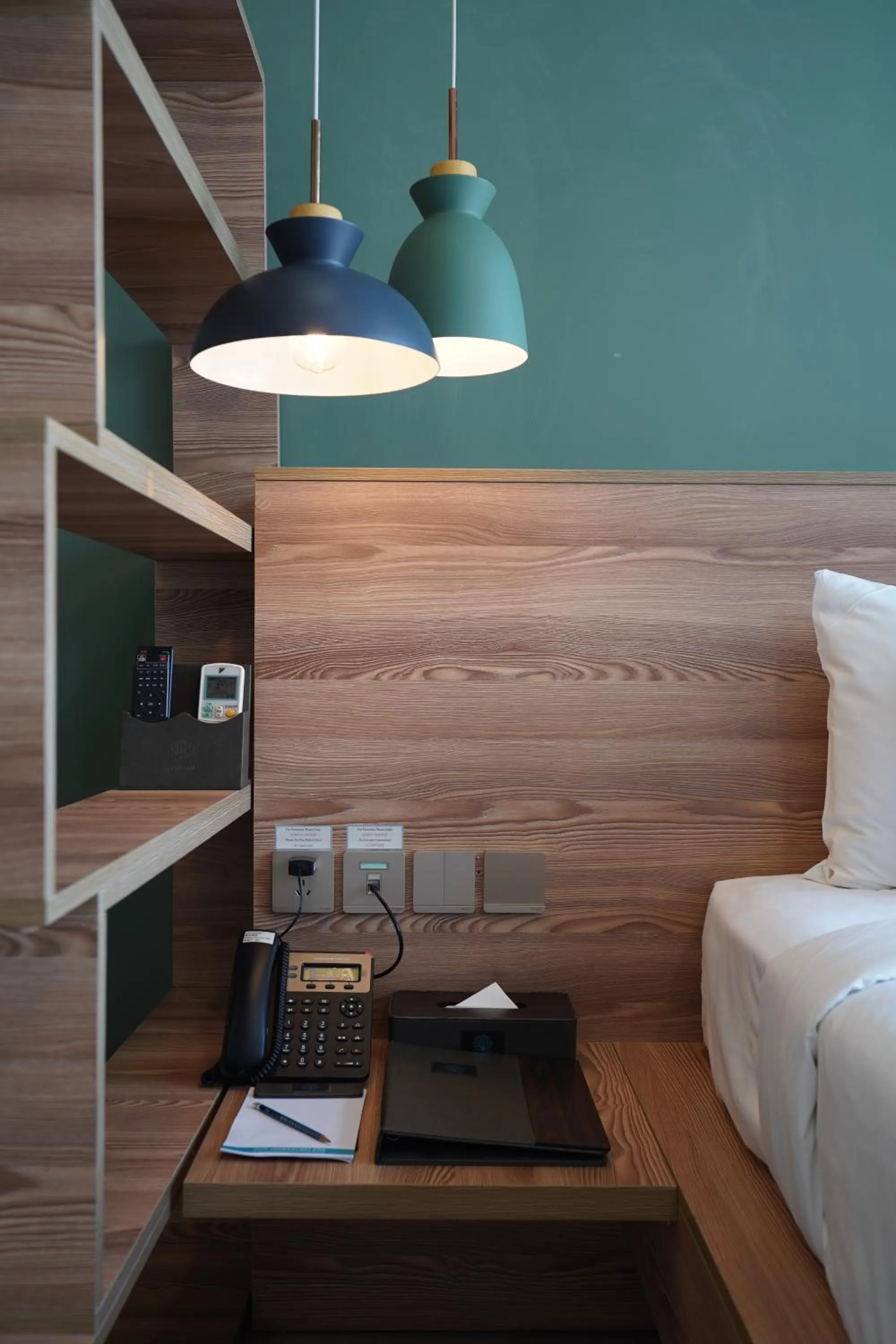 Bed in The Snowbell Hotel & Spa at The Bridge