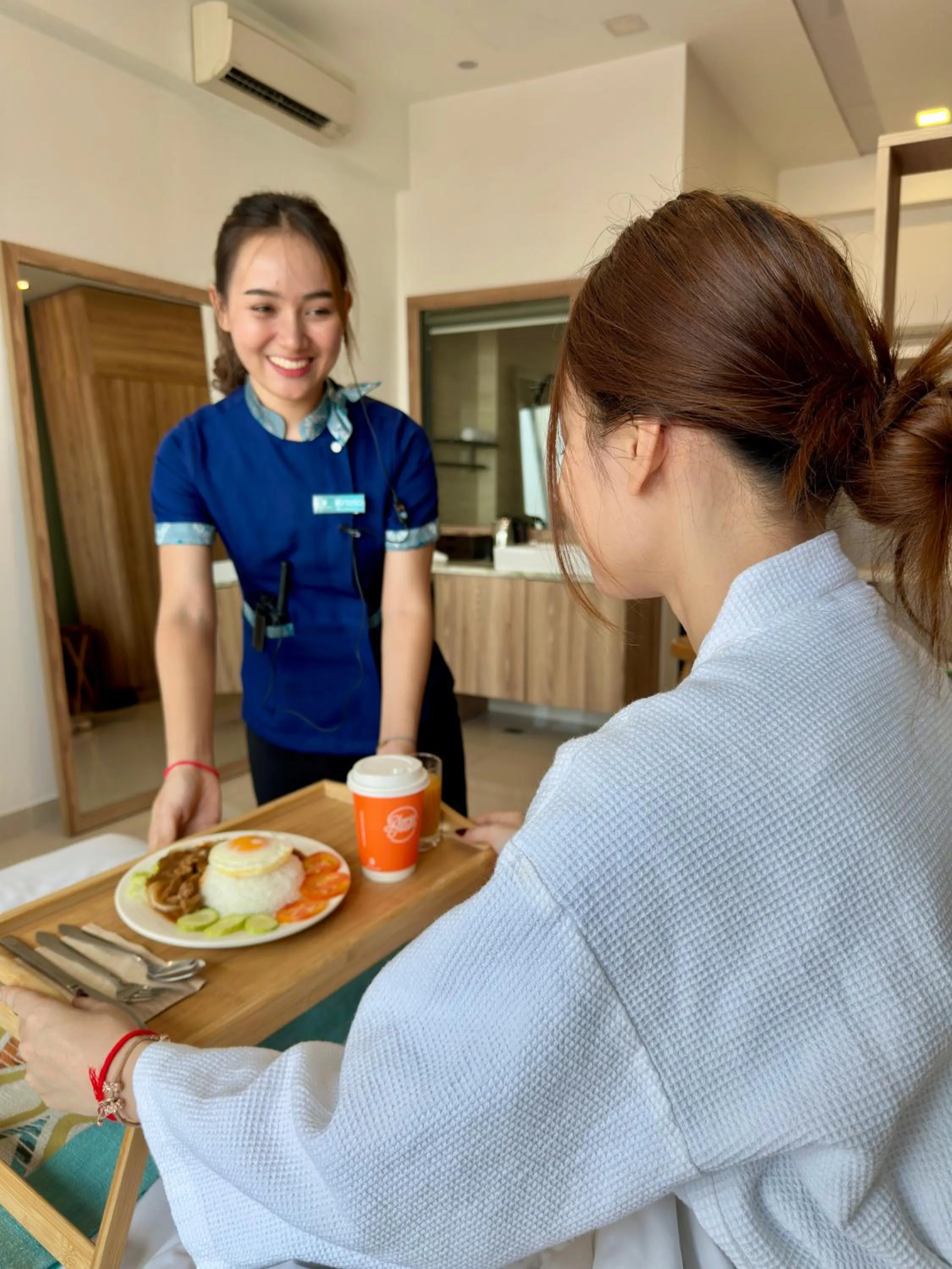 Breakfast in The Snowbell Hotel & Spa at The Bridge