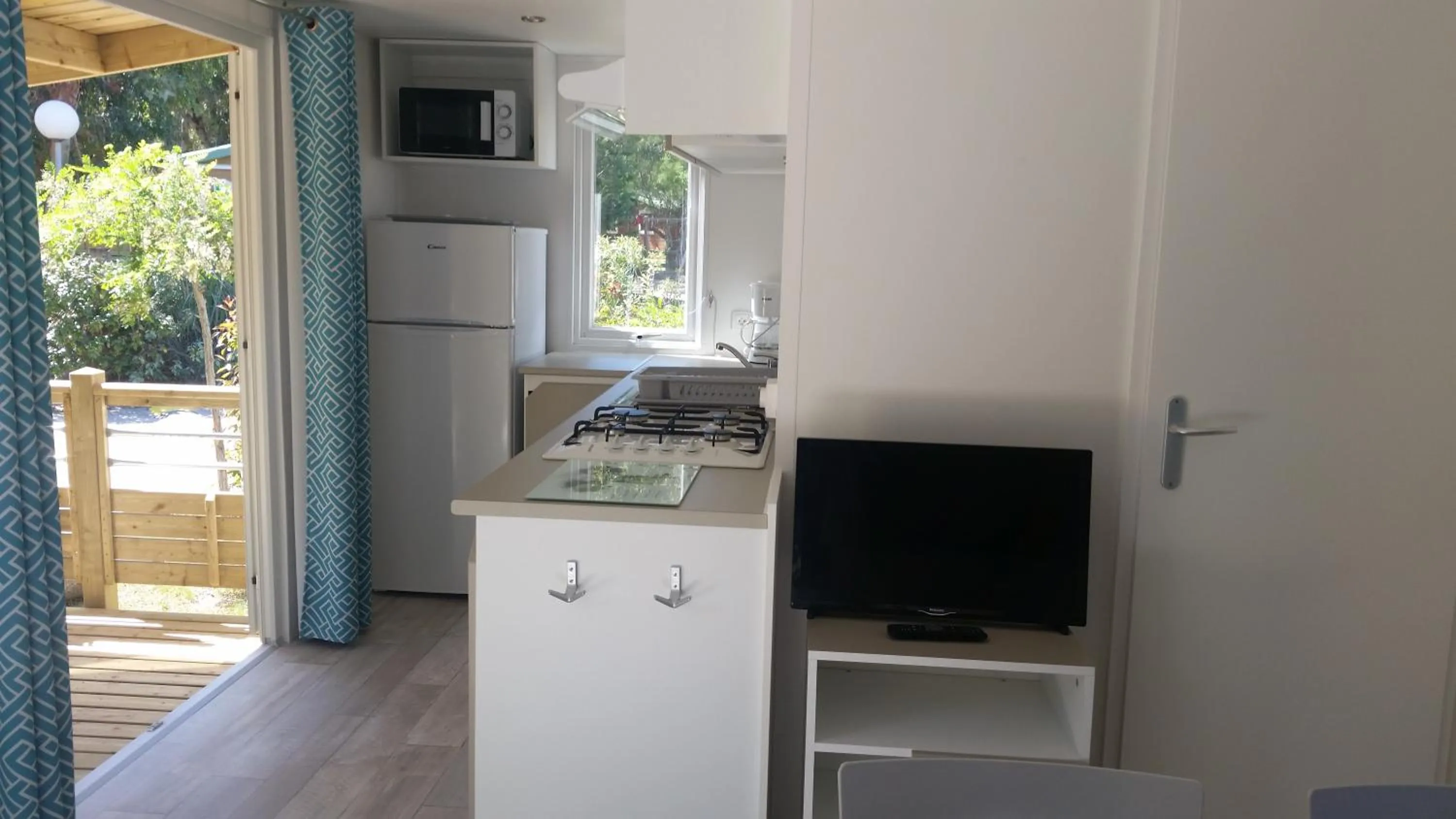 TV and multimedia in Camping La Pinède