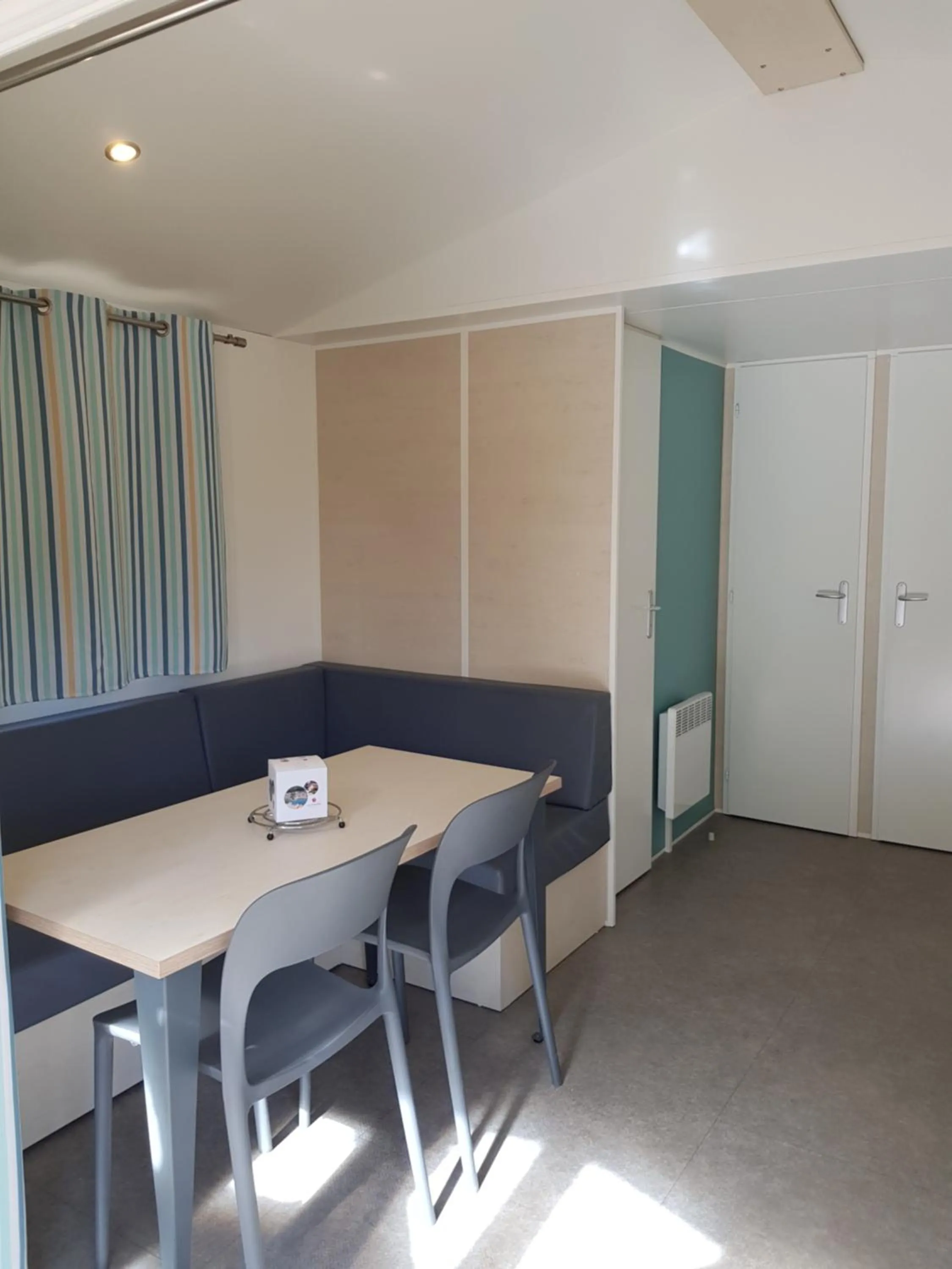 Living room in Camping La Pinède